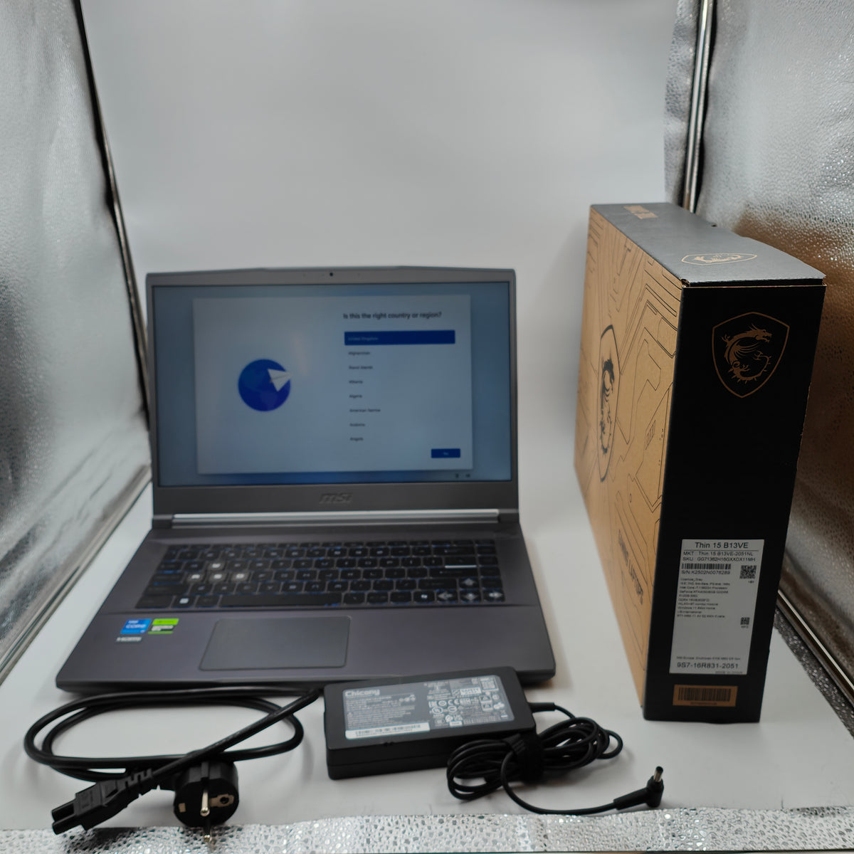 MSI Thin 15 B13VE-2051NL QWERTY