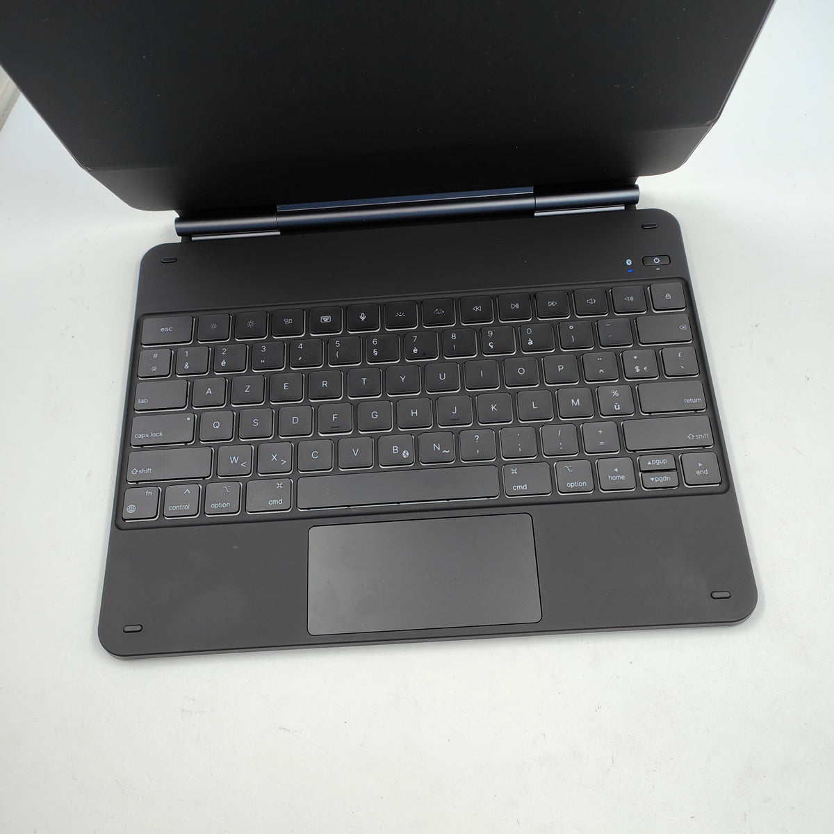 BlueBuilt Apple iPad Pro (2024) 13 Zoll Tastaturhülle AZERTY