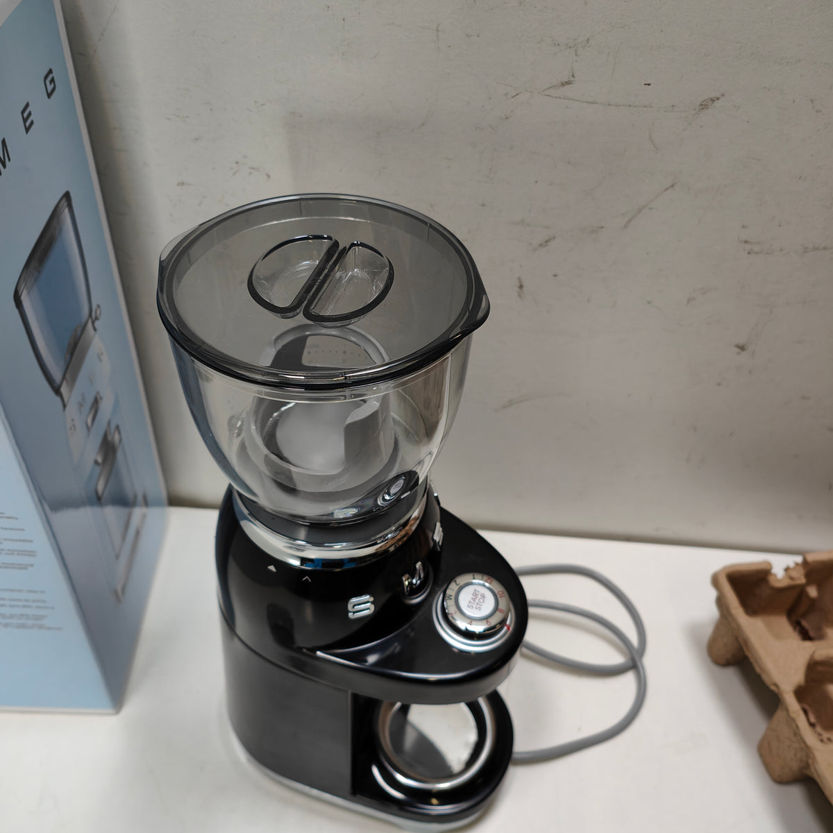 SMEG CGF11BLEU Schwarz