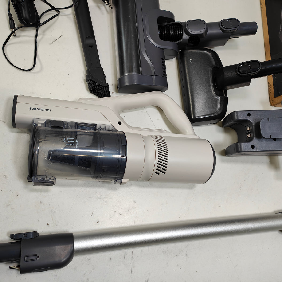 AEG AP51AH18SW Animal steelstofzuiger