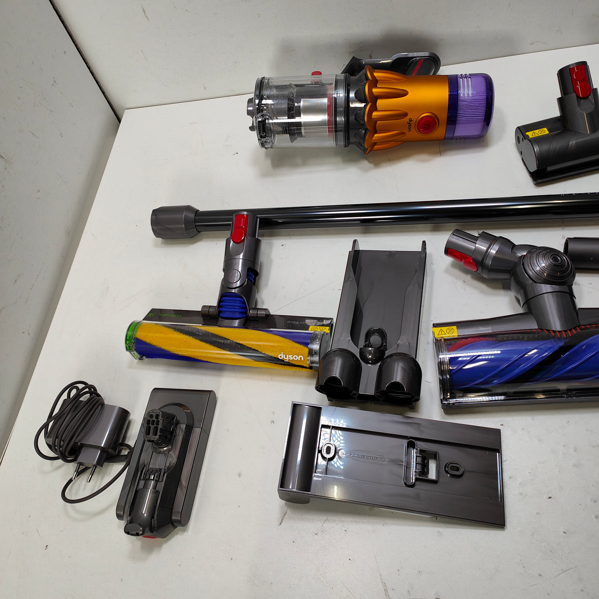 Dyson V12 Detect Slim Absolute