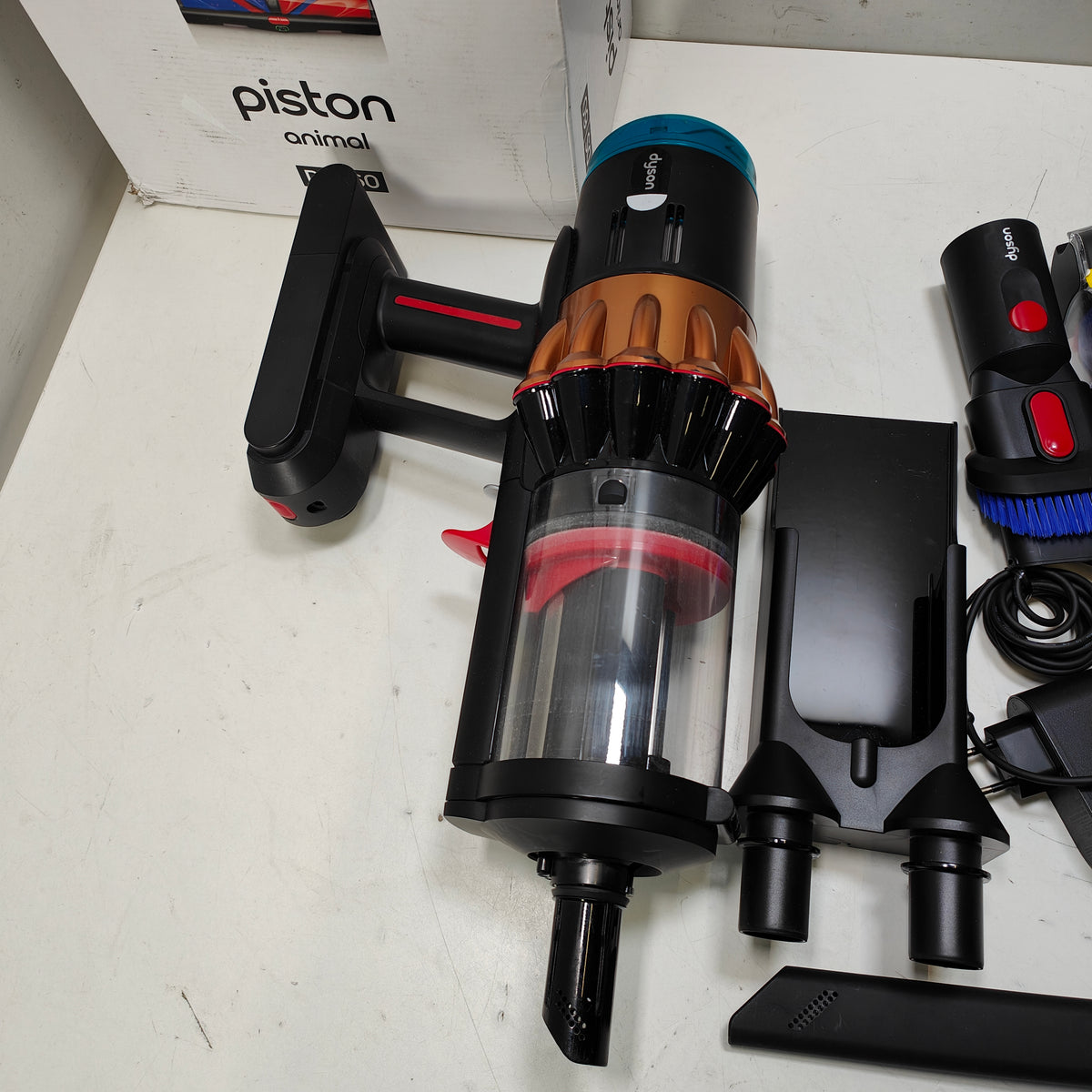 Dyson V16 Piston Animal Submarine