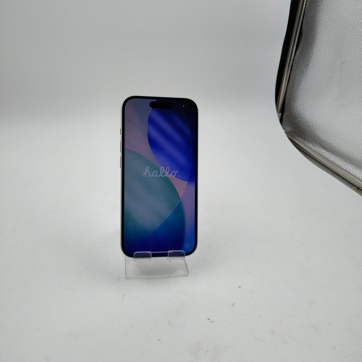 Refurbished iPhone 15 128GB Blue