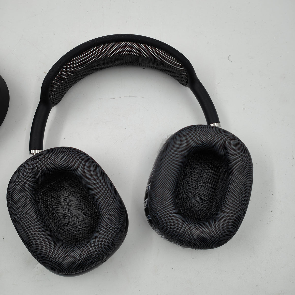 Apple AirPods Max Space Gray