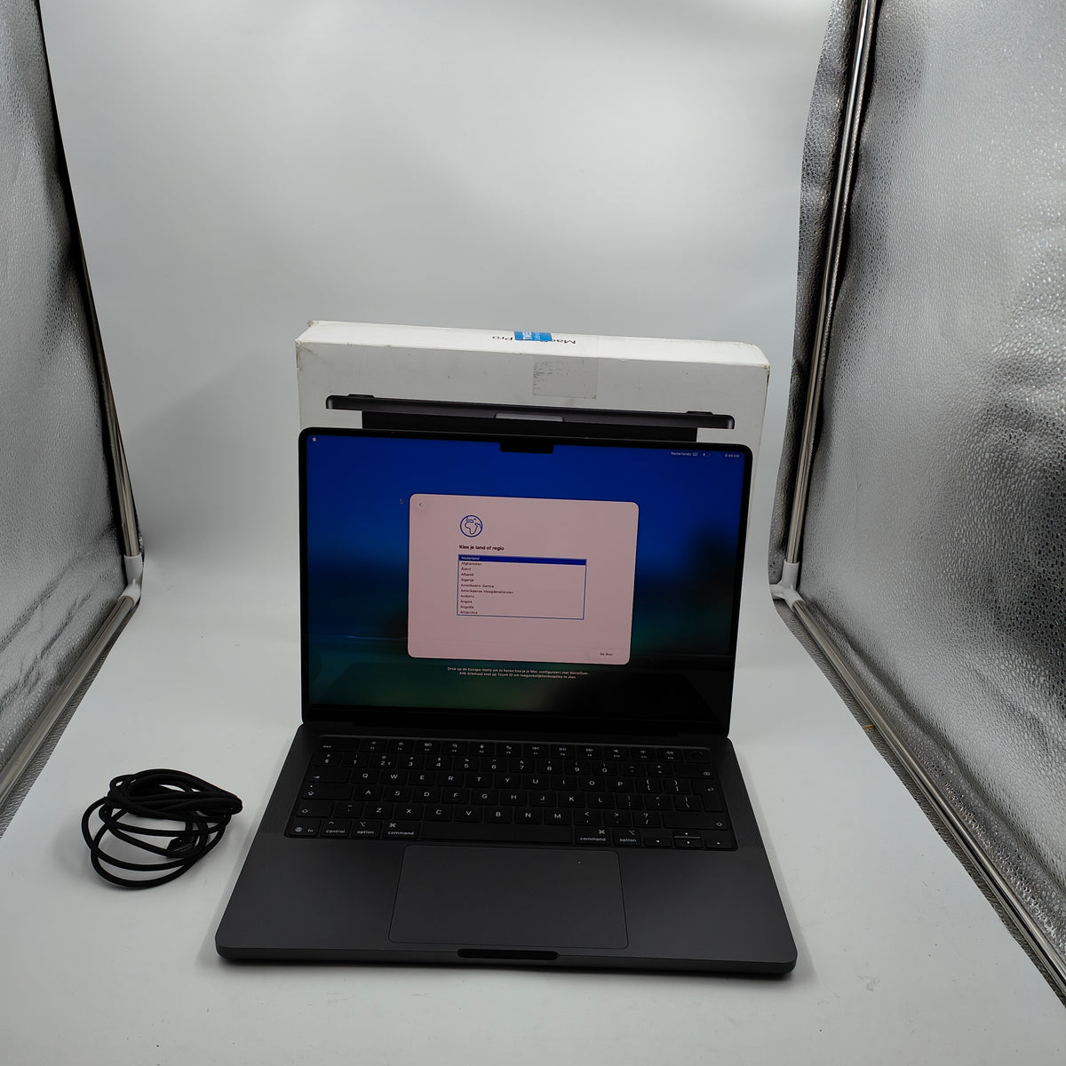 Apple MacBook Pro 14 M5 24GB/1TB Noir QWERTY