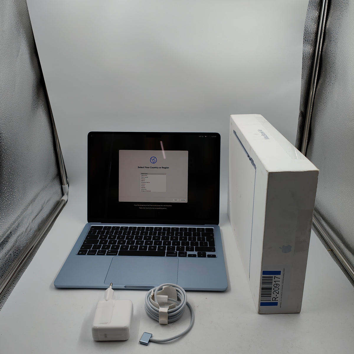 Apple MacBook Air 13 Zoll (2025) M4 (10 CPU/8 GPU) 16GB/256GB Himmelblau QWERTY