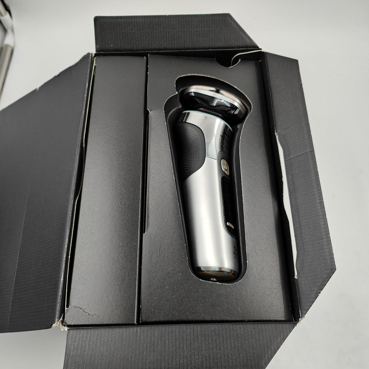 Philips Shaver i9000 Prestige Ultra XP9404/46