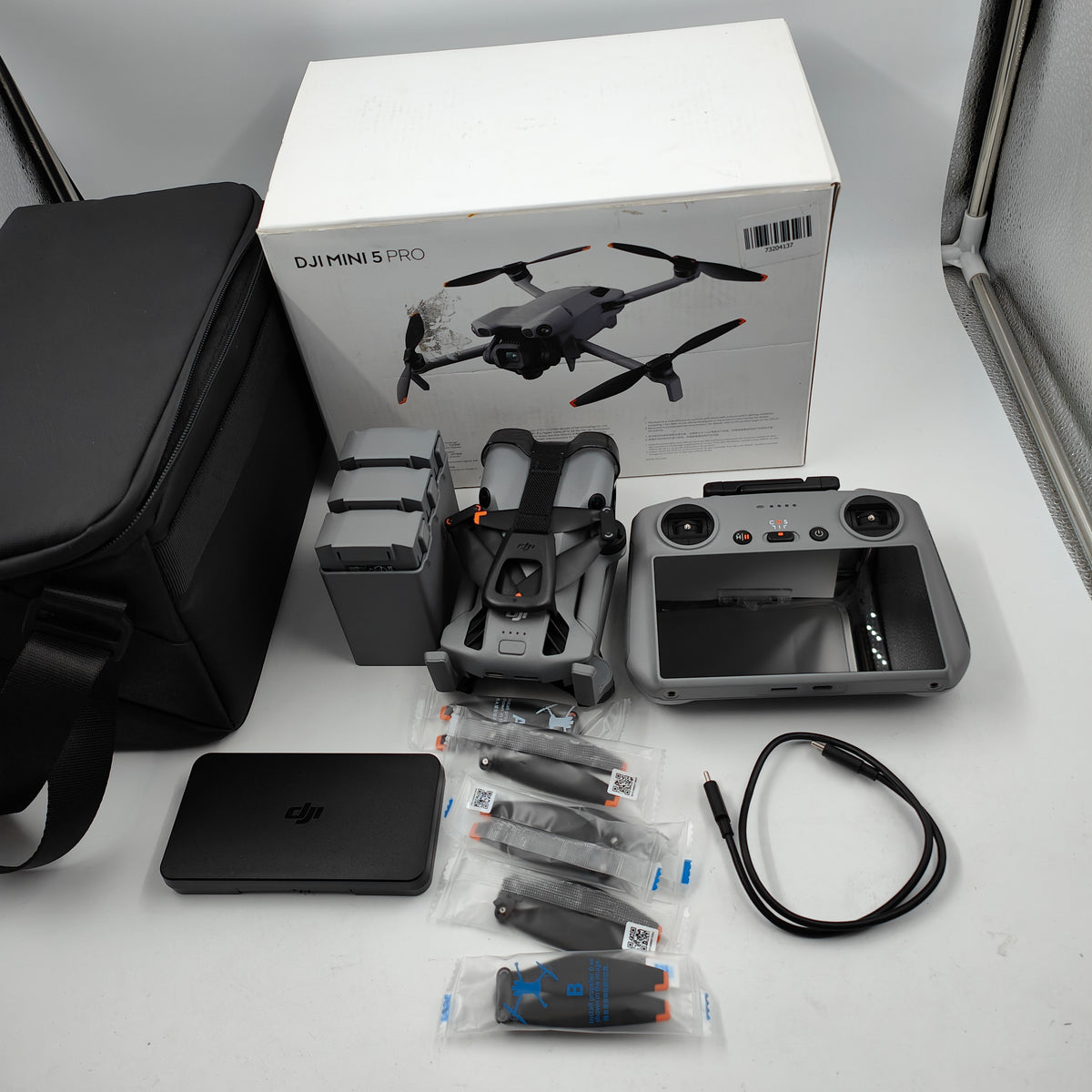 DJI Mini 5 Pro Fly More Combo (DJI RC2)