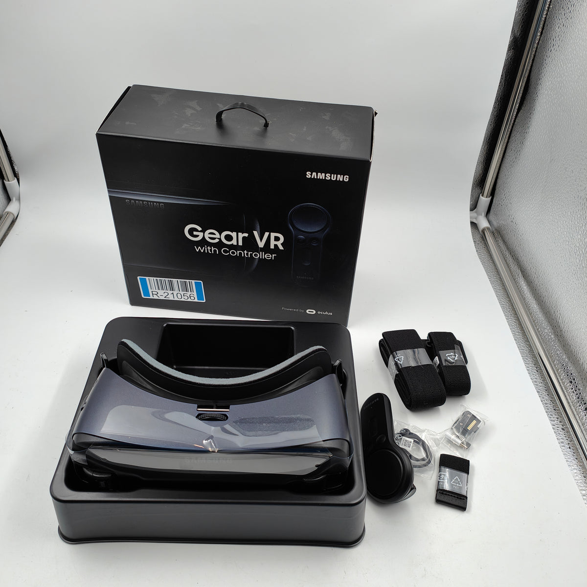 Samsung New Gear VR + Gear VR Controller