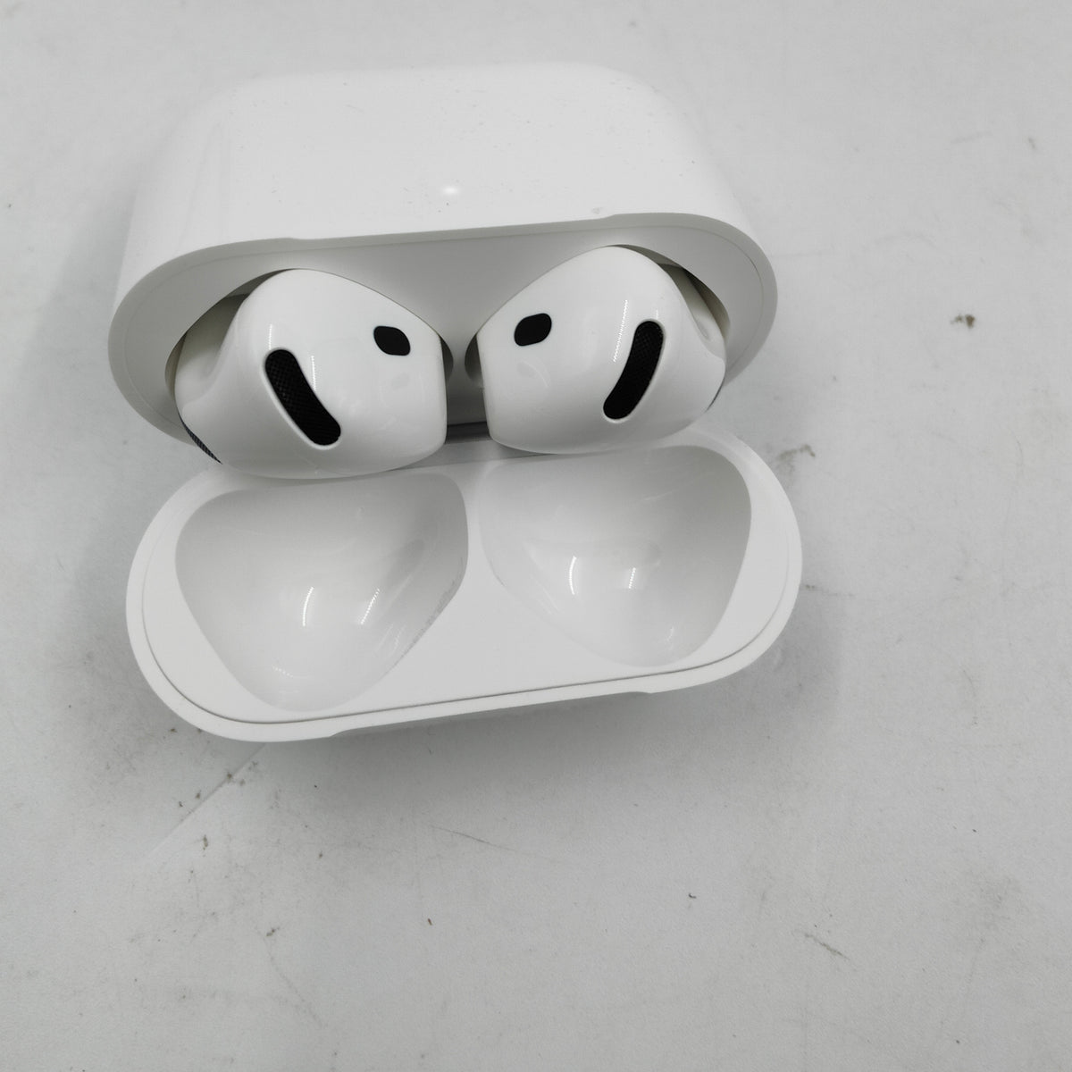 AirPods 4 reconditionnés avec ANC