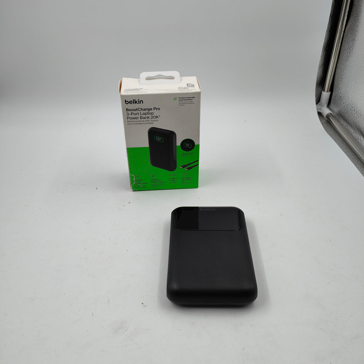 Belkin 20k 65w Laptop Powerbank Digital display