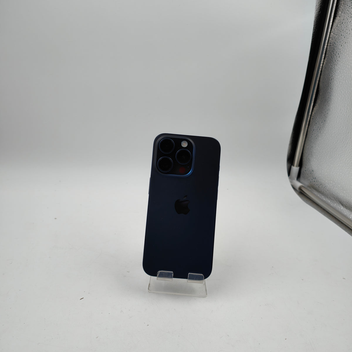 iPhone 15 Pro reconditionné 128 Go titane bleu