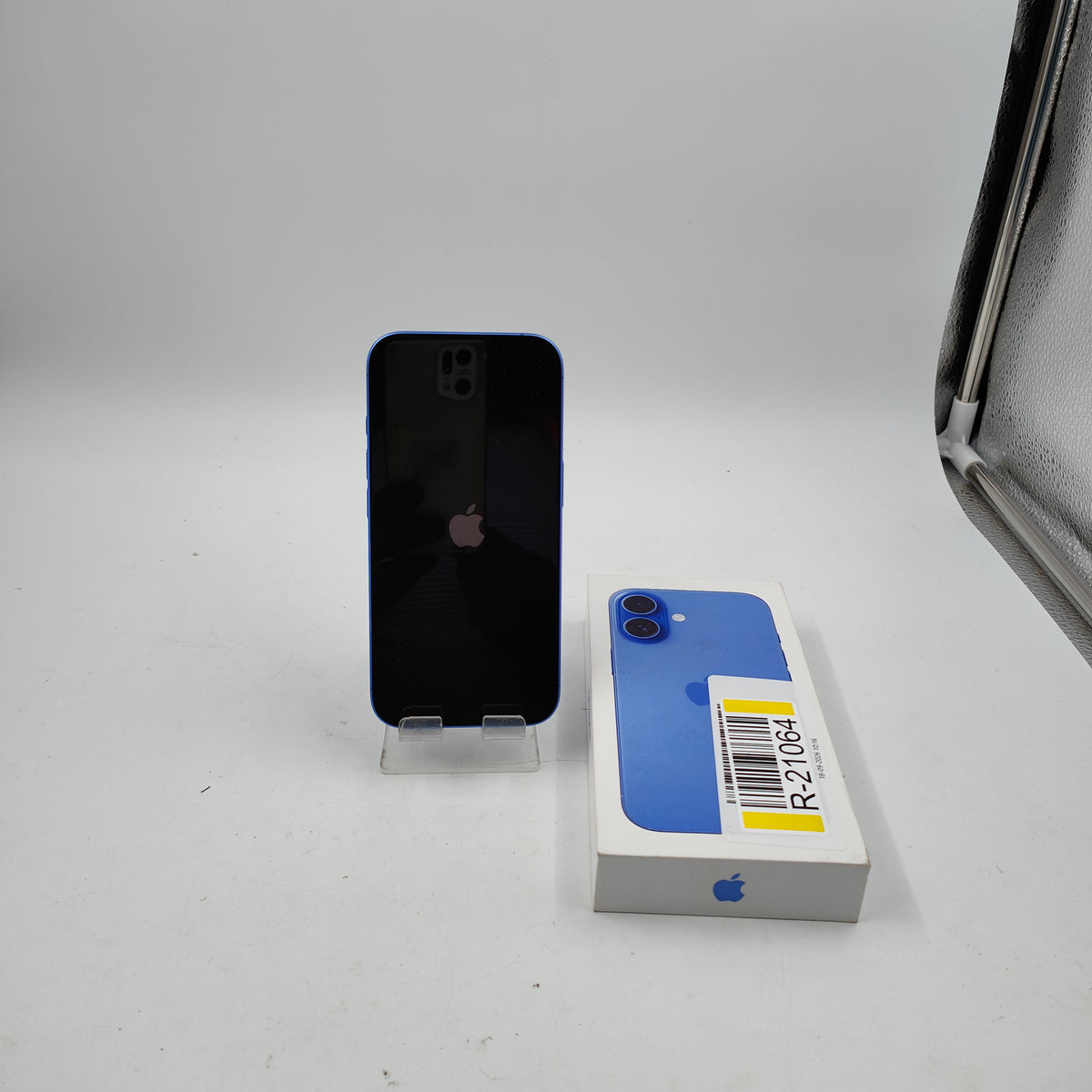 Apple iPhone 16 128GB Ultramarinblau