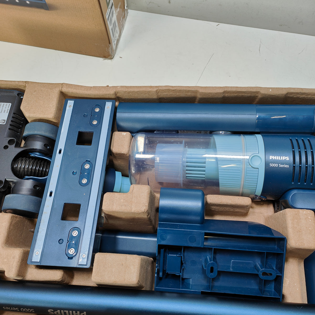 Philips Snoerloze Steelstofzuiger 5000 Series XC5141/01