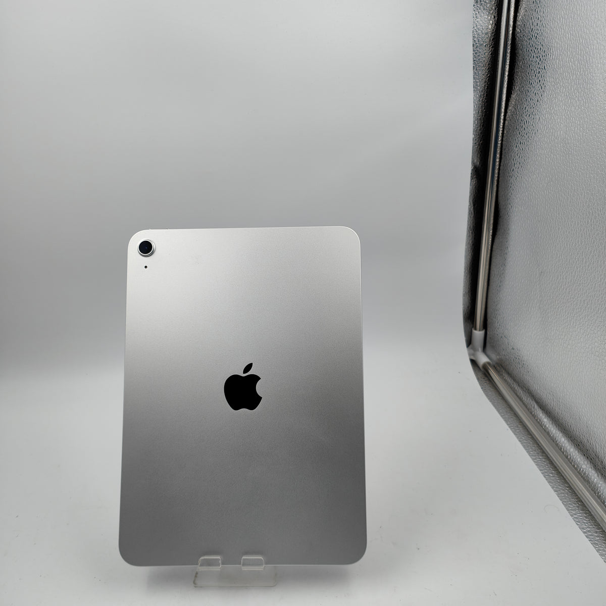 Generalüberholtes iPad (2025) 128GB Silber WLAN