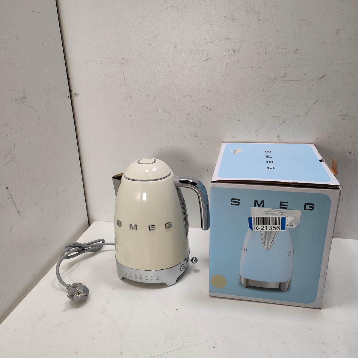 SMEG KLF04CREU Creme