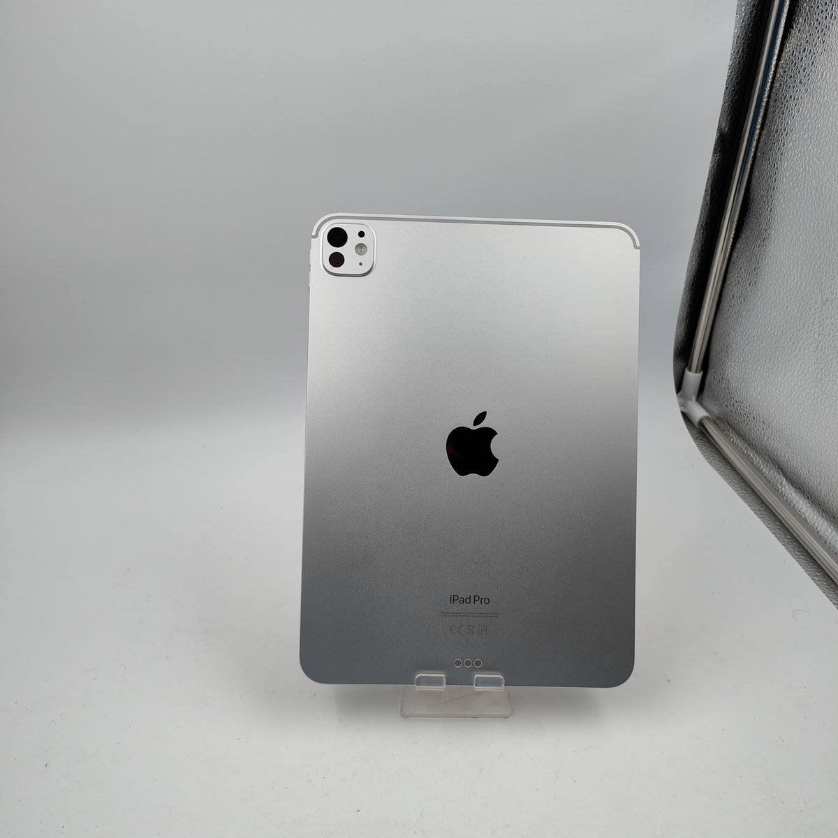 Apple iPad Pro (2024) 11 Zoll 256 GB WLAN Silber