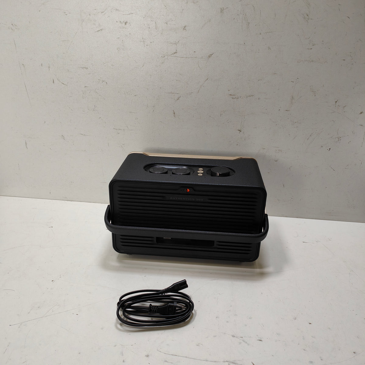 JBL Authentics 300 Black