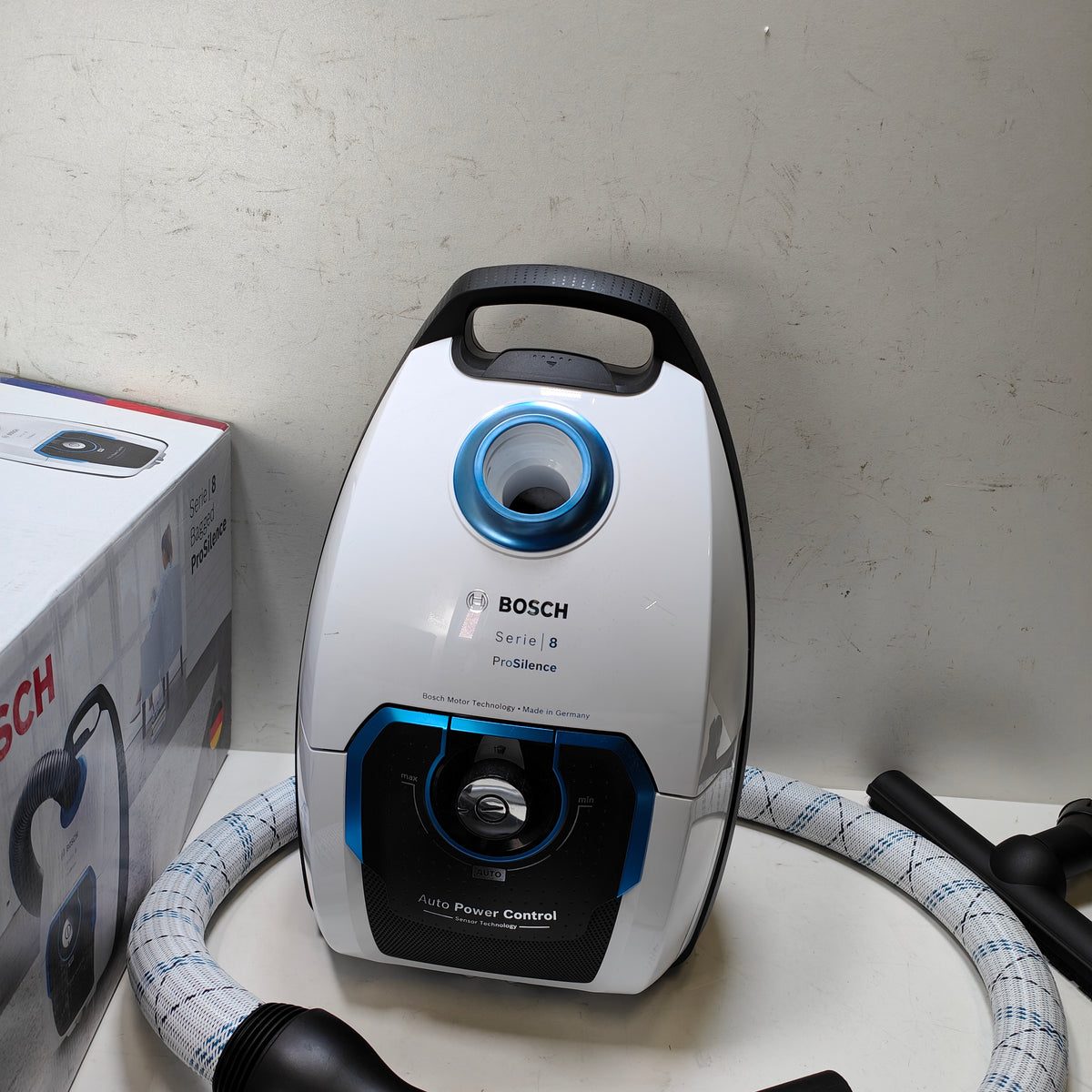 Bosch Serie 8 In'genius ProSilence BGL8SIL5