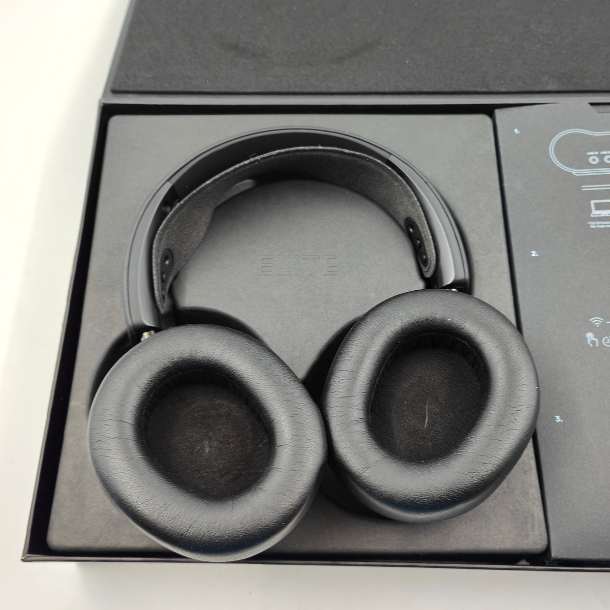SteelSeries Arctis Nova Elite Schwarz