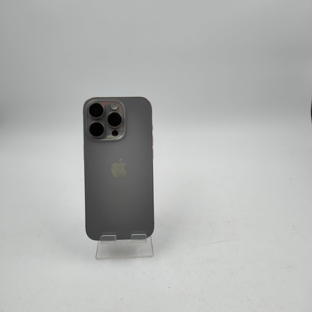 iPhone 16e 128 Go blanc reconditionné