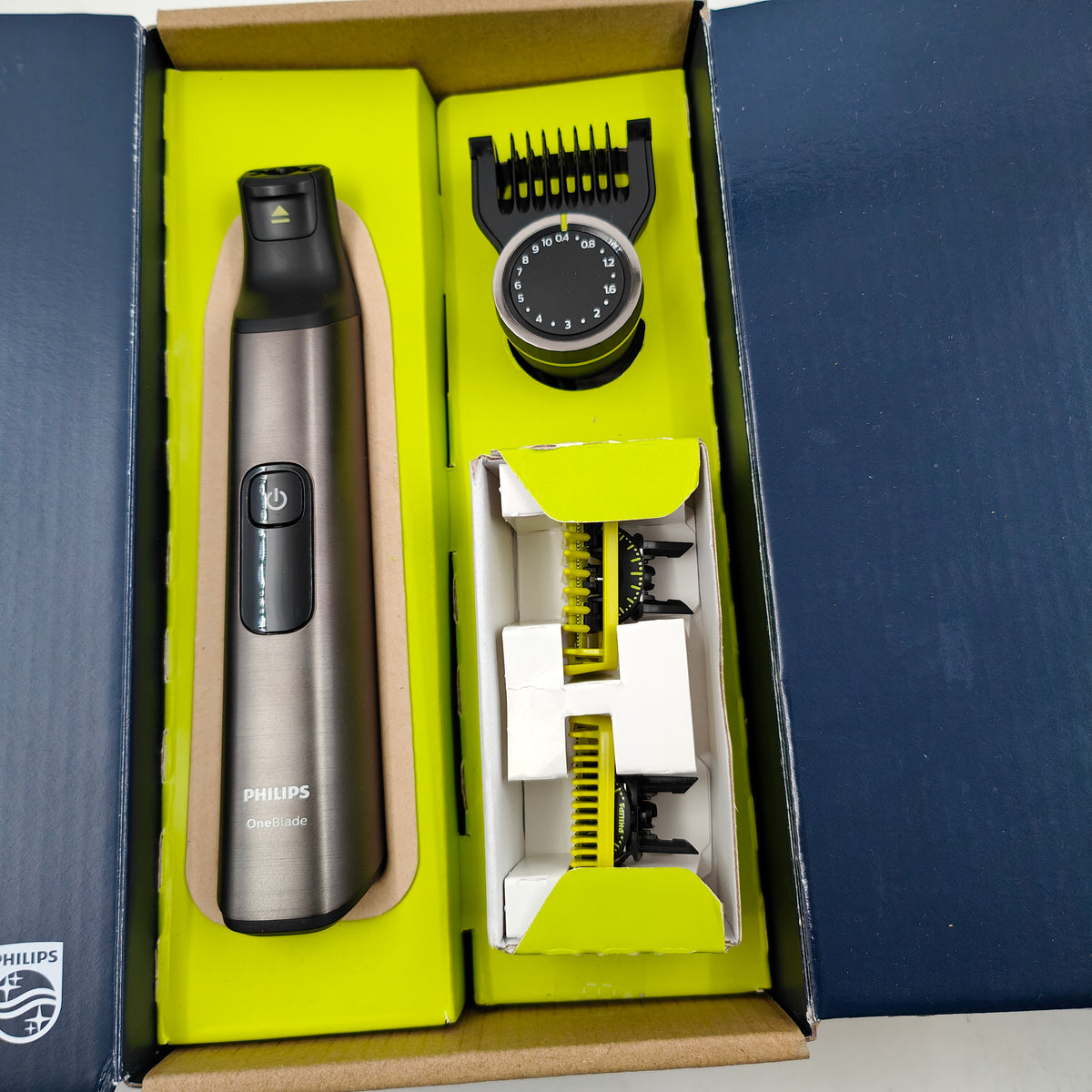 Philips OneBlade Pro 360 QP6552/30 Face & Body Silver