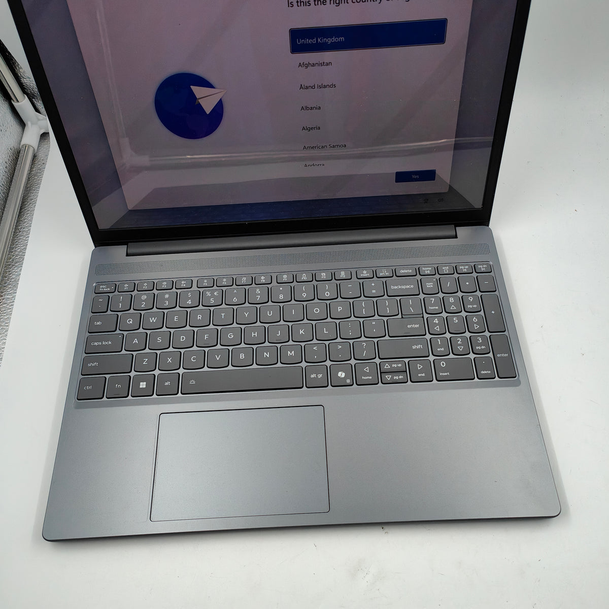 Lenovo IdeaPad Slim 3 15IRH10 83K100HBMH