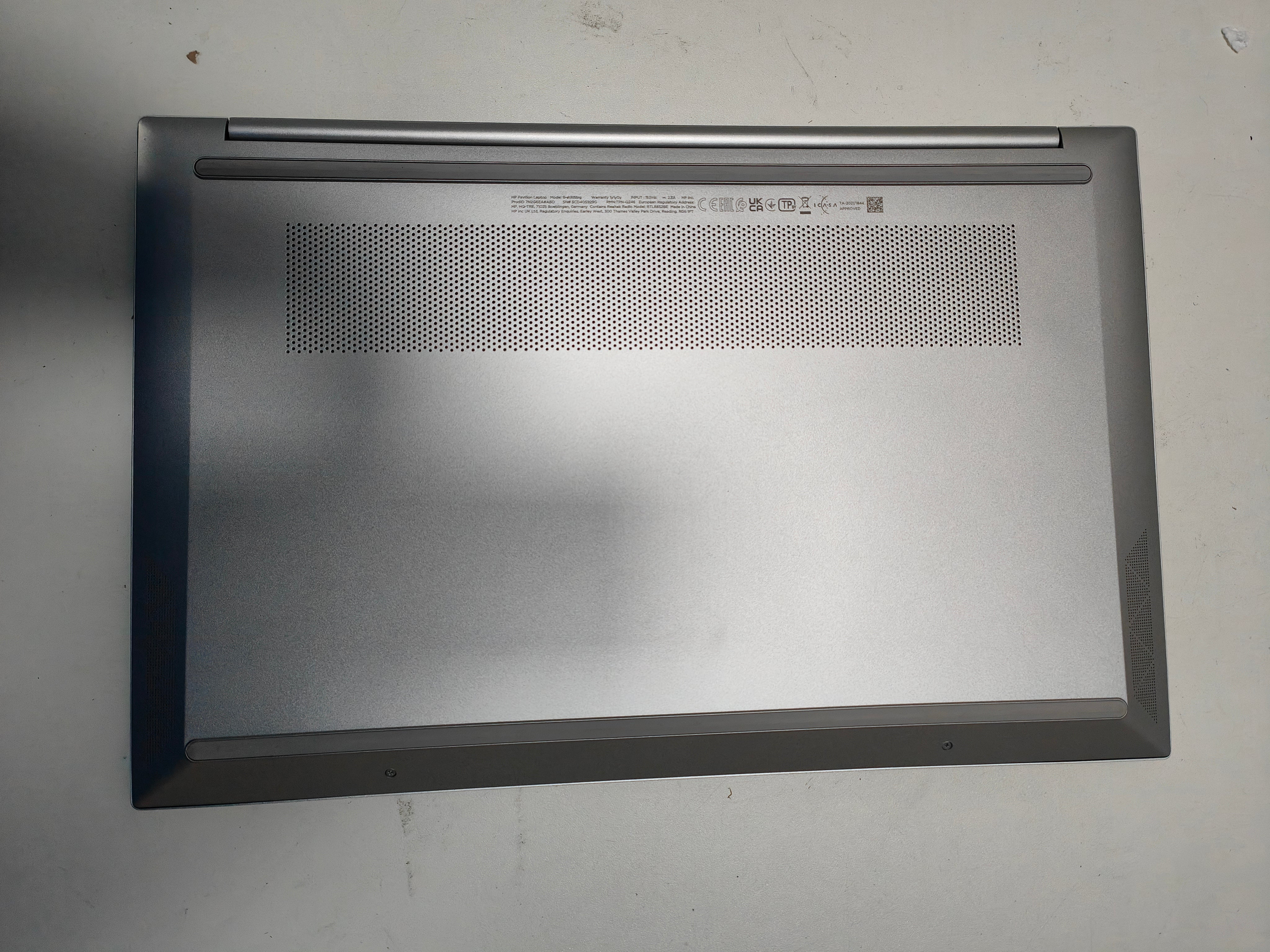 HP Pavilion 15-eh3056ng QWERTZ (DE)