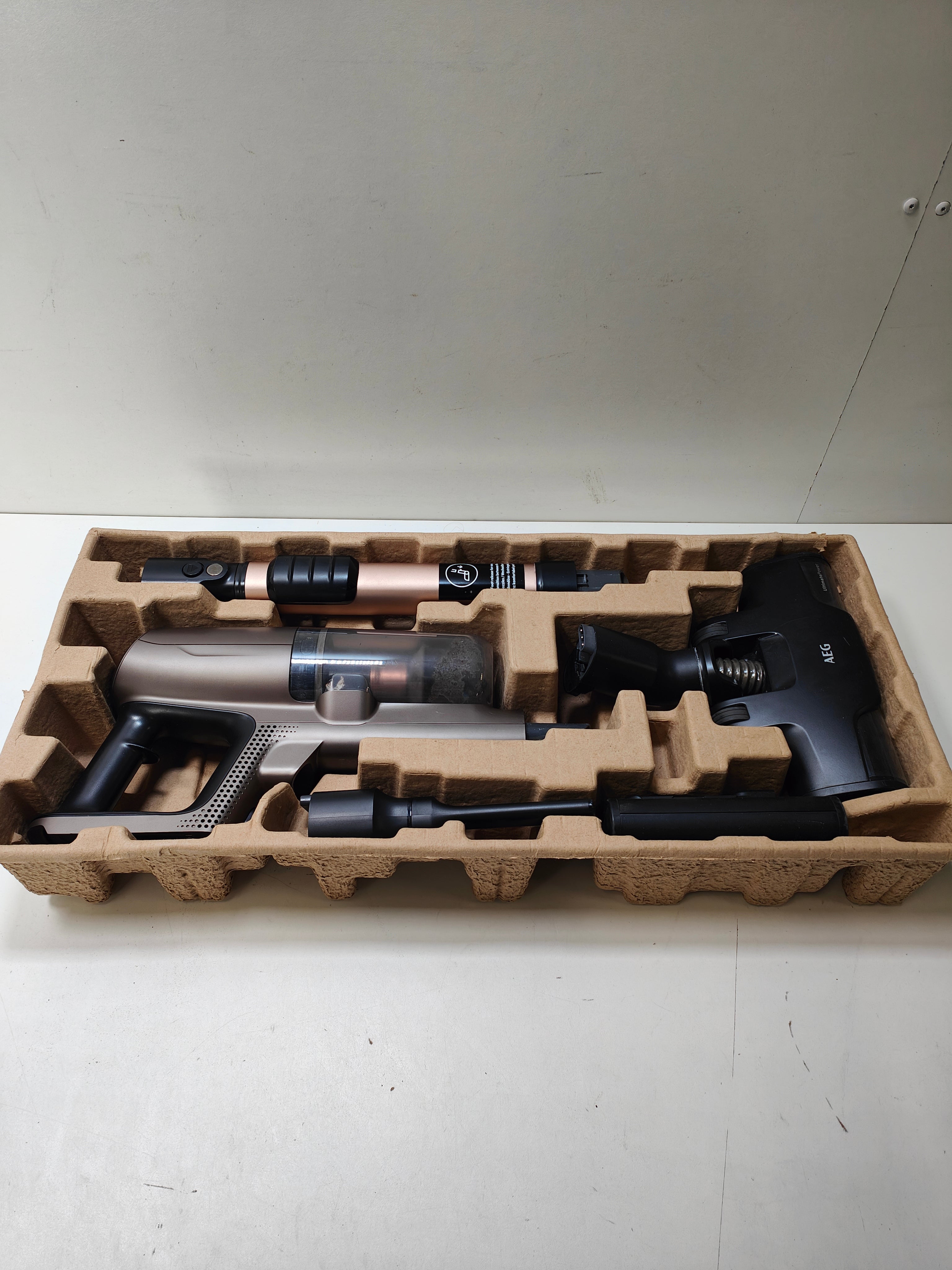 AEG AP81A25COM 8000 ULTIMATE