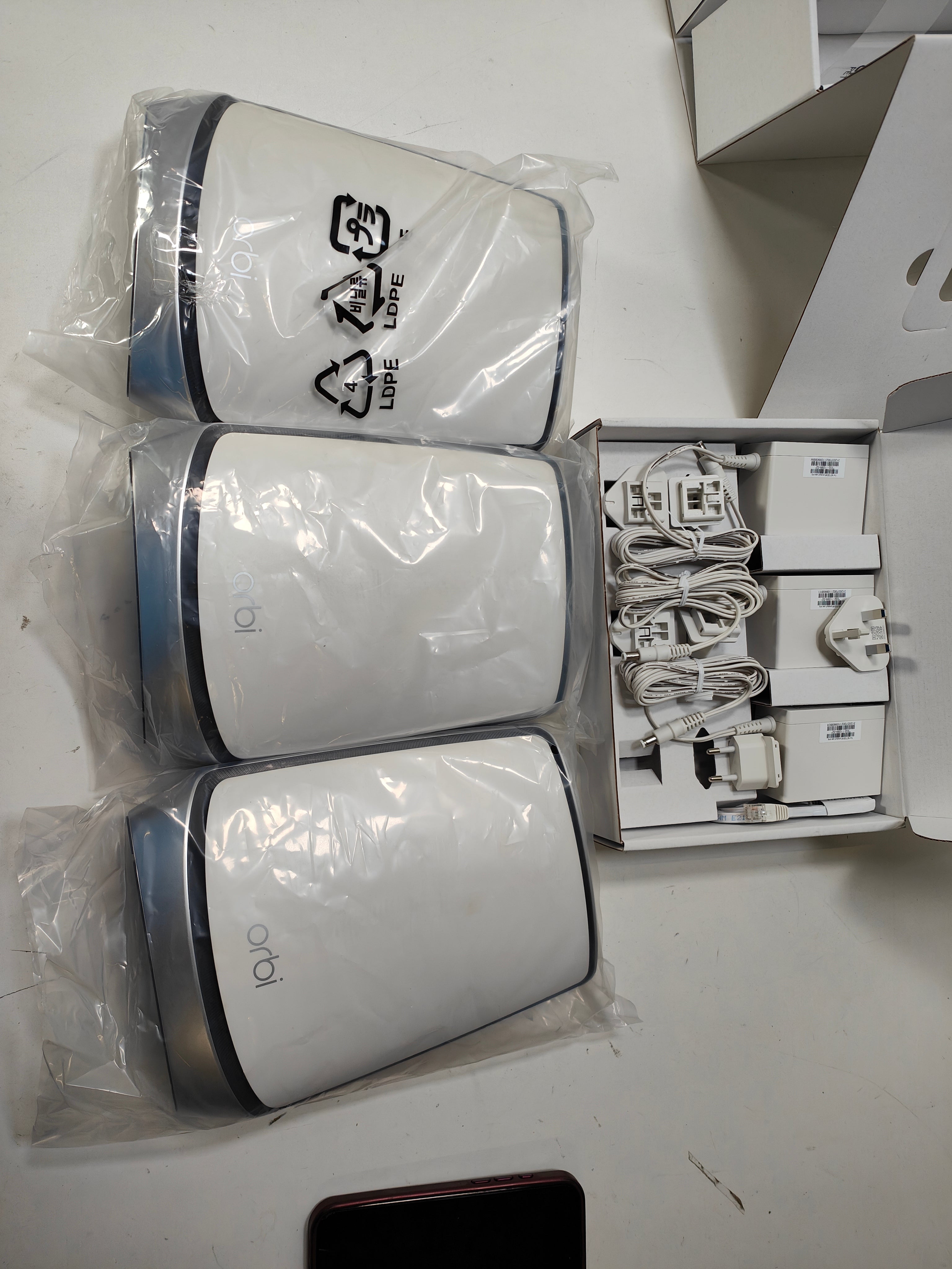 Netgear Orbi WiFi 6 RBK853 Multi-room WiFi