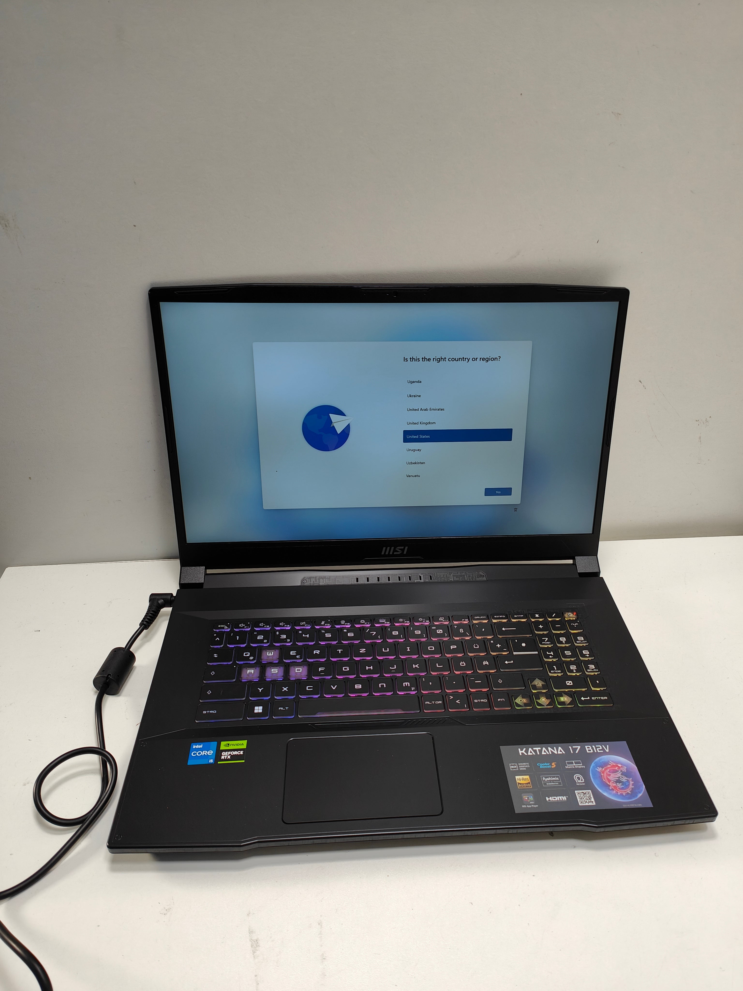 MSI Katana 17 B12VEK-407 QWERTZ (DE)
