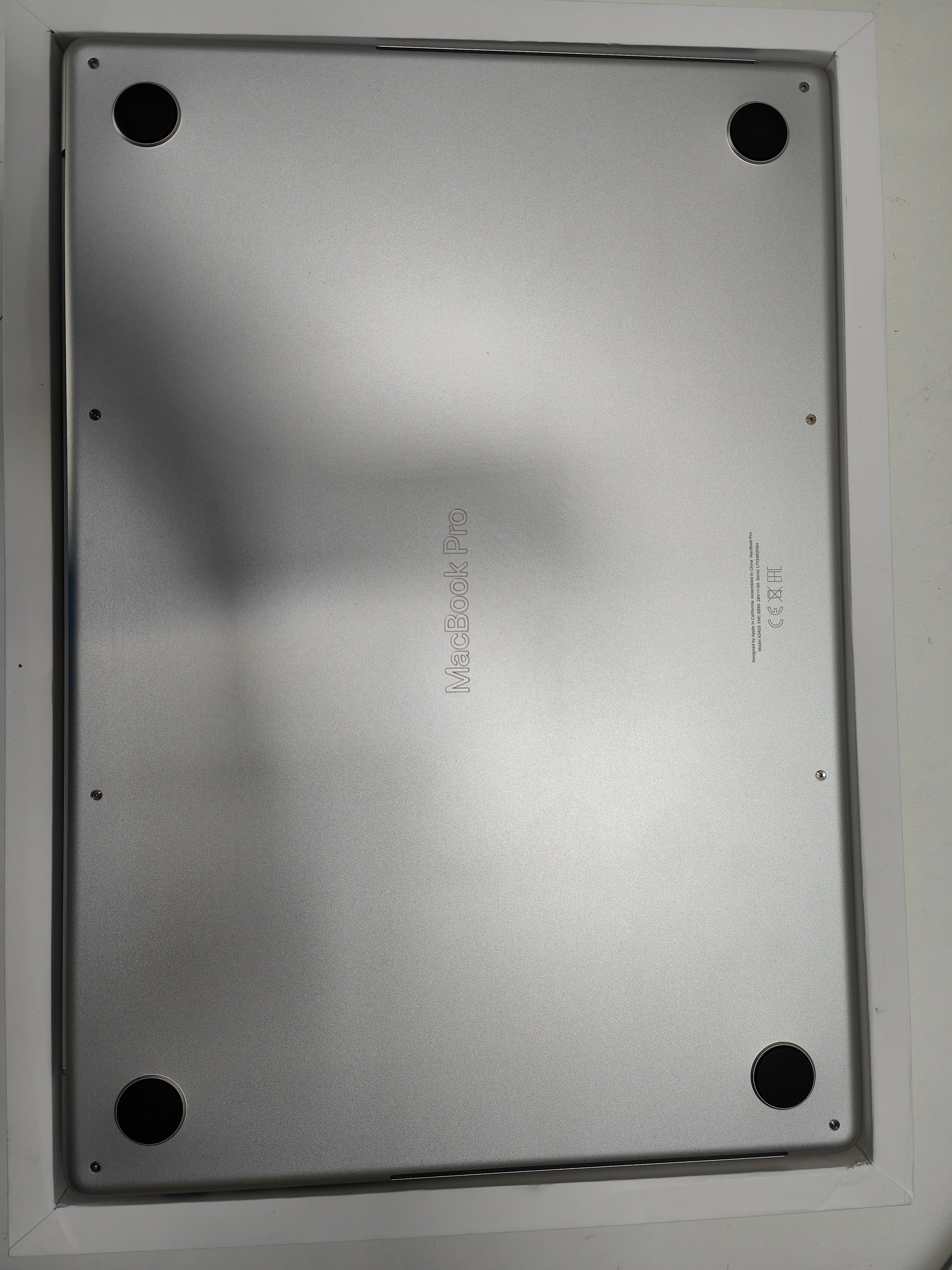Apple MacBook Pro 16" M4 Pro (14/20) 48GB/512GB Silver QWERTZ