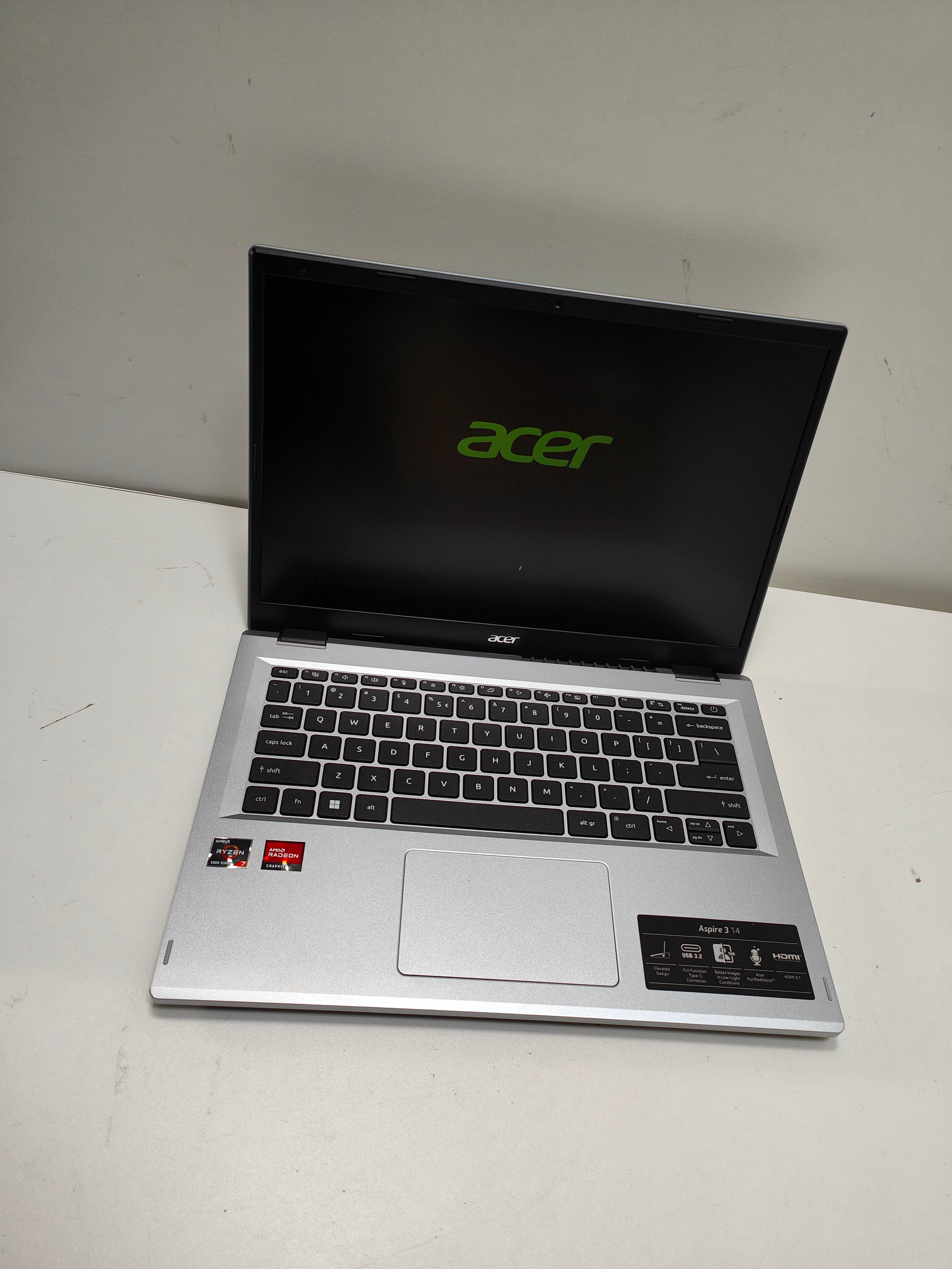 Acer Aspire 3 14 (A314-42P-R5R7) QWERTY