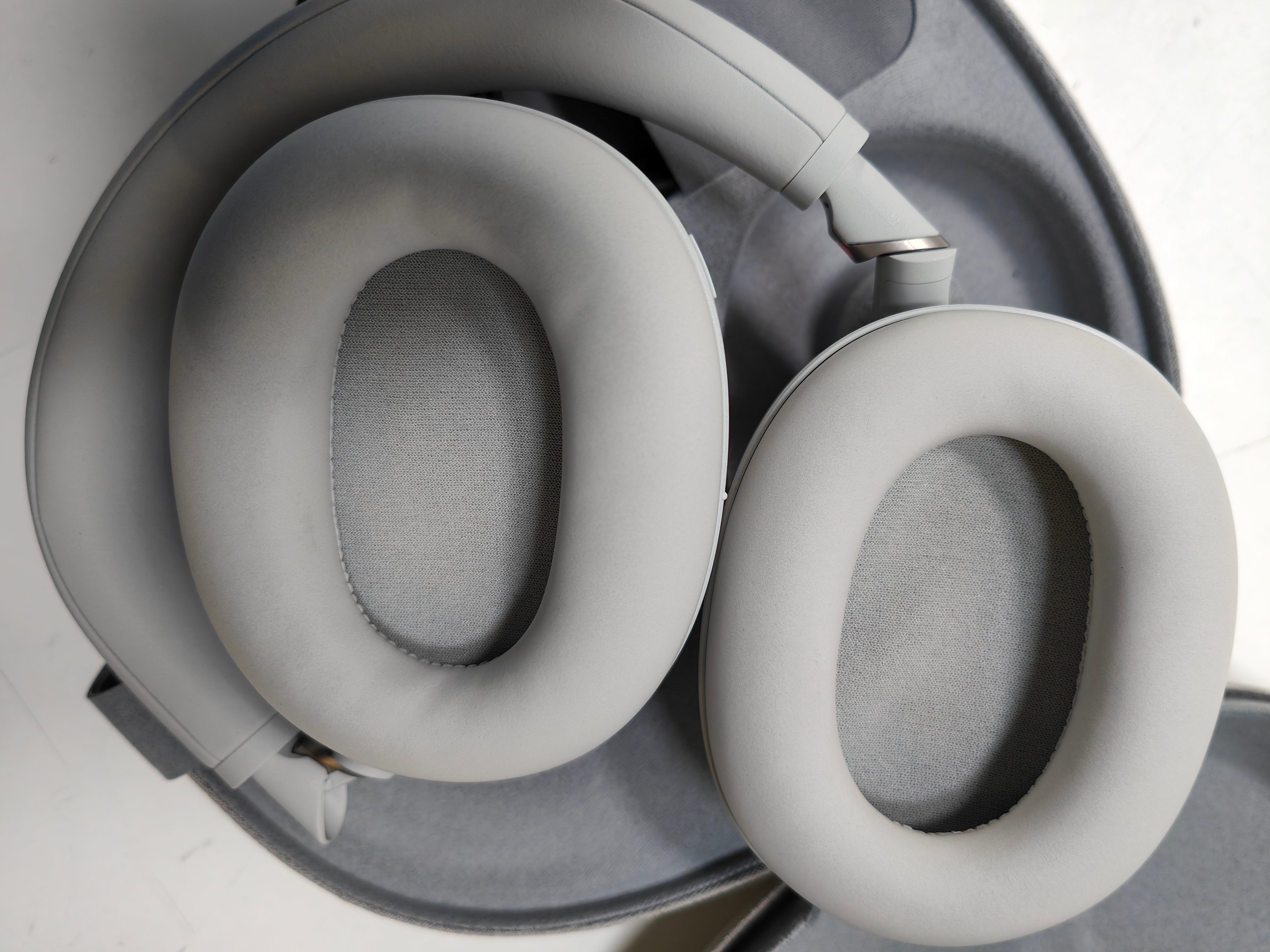 Sony WH-1000XM6 Zilver