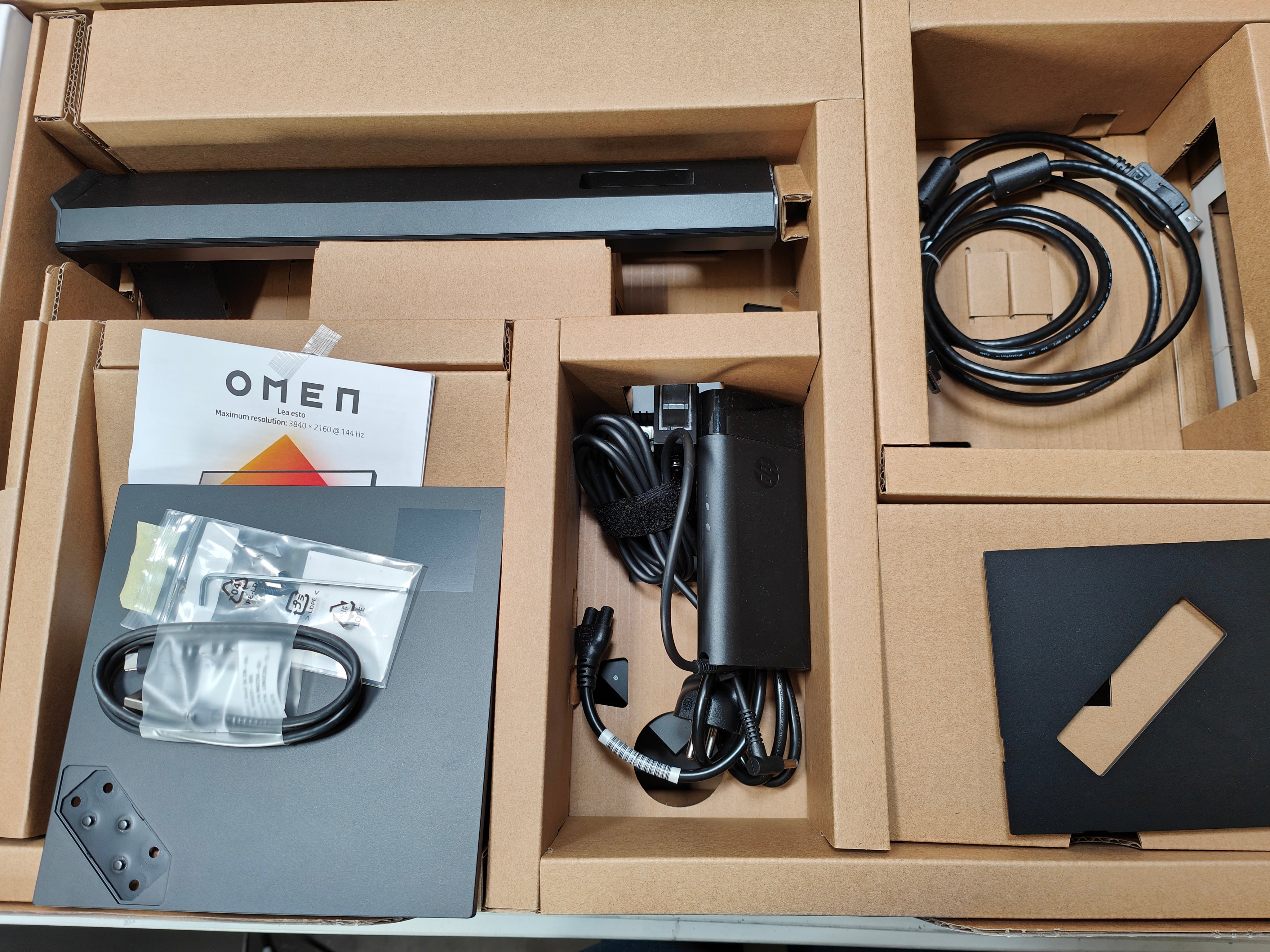 HP OMEN 27u 4K