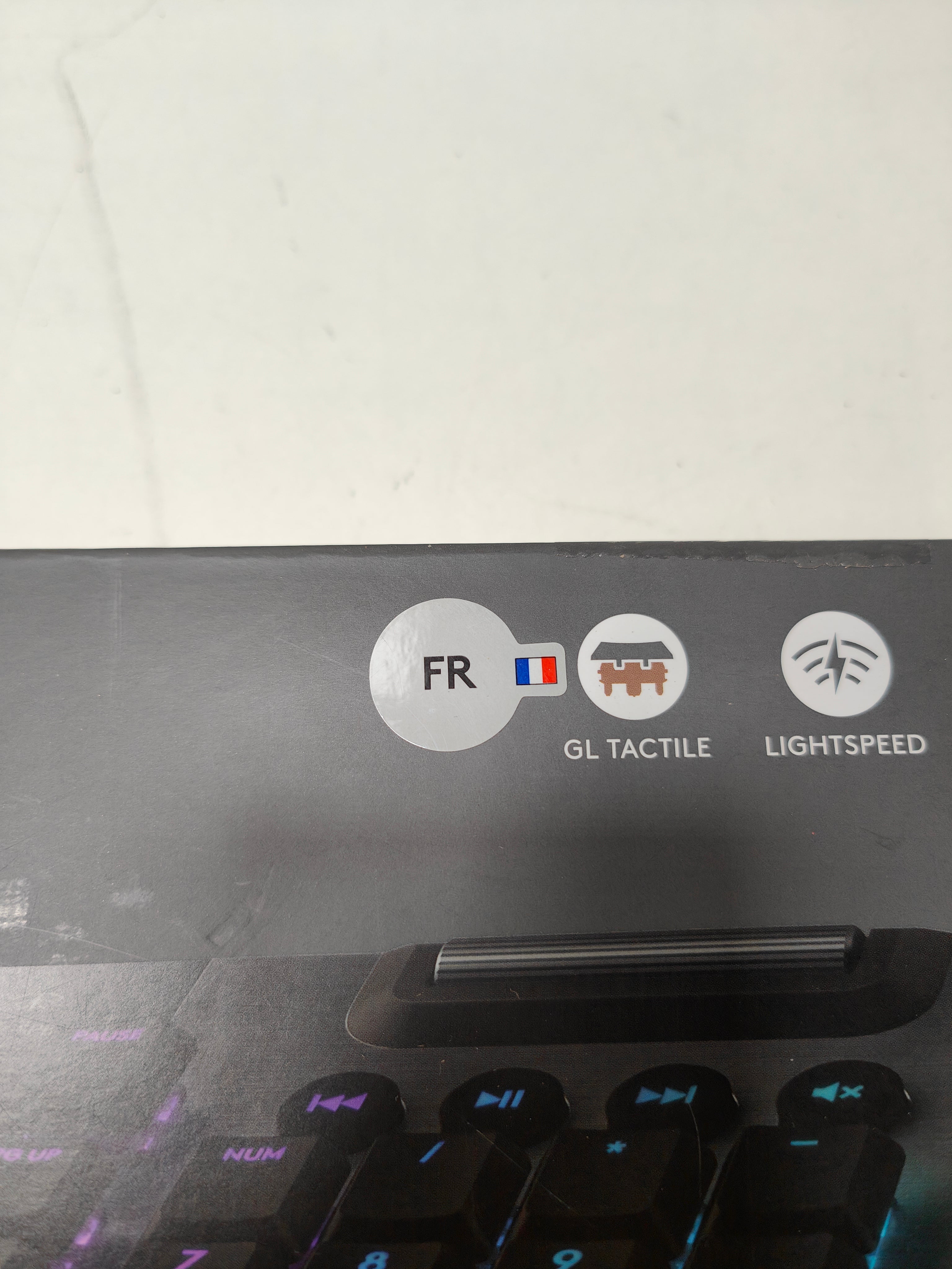 Logitech G 15 Lightspeed Souris de jeu mécanique sans fil RGB AZERTY