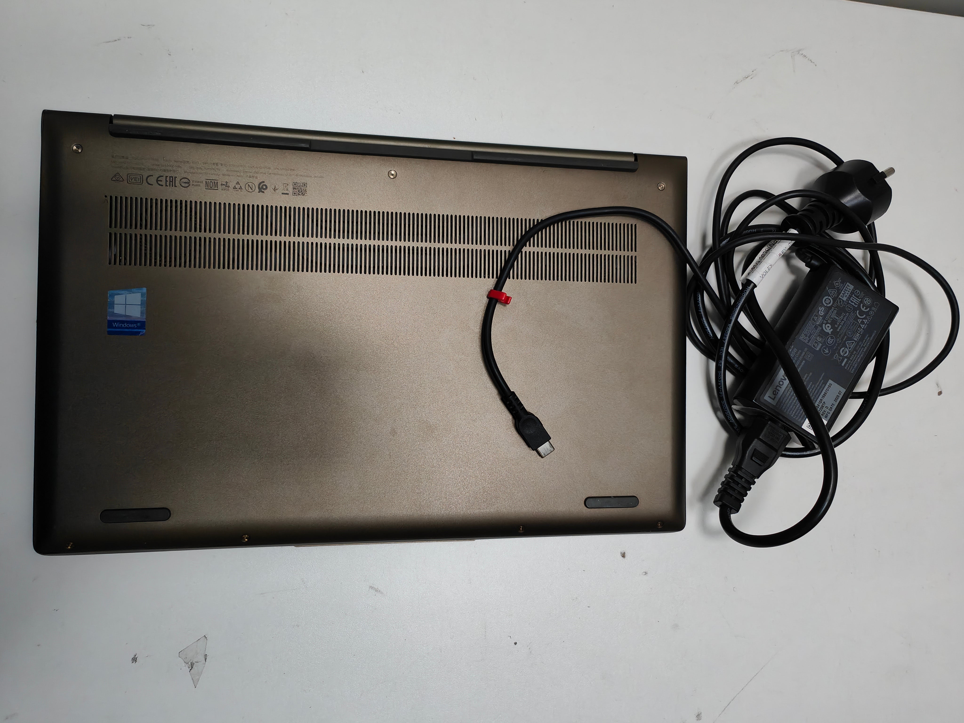 Lenovo Yoga Slim 7 14IIL05 82A100D1MH AZERTY