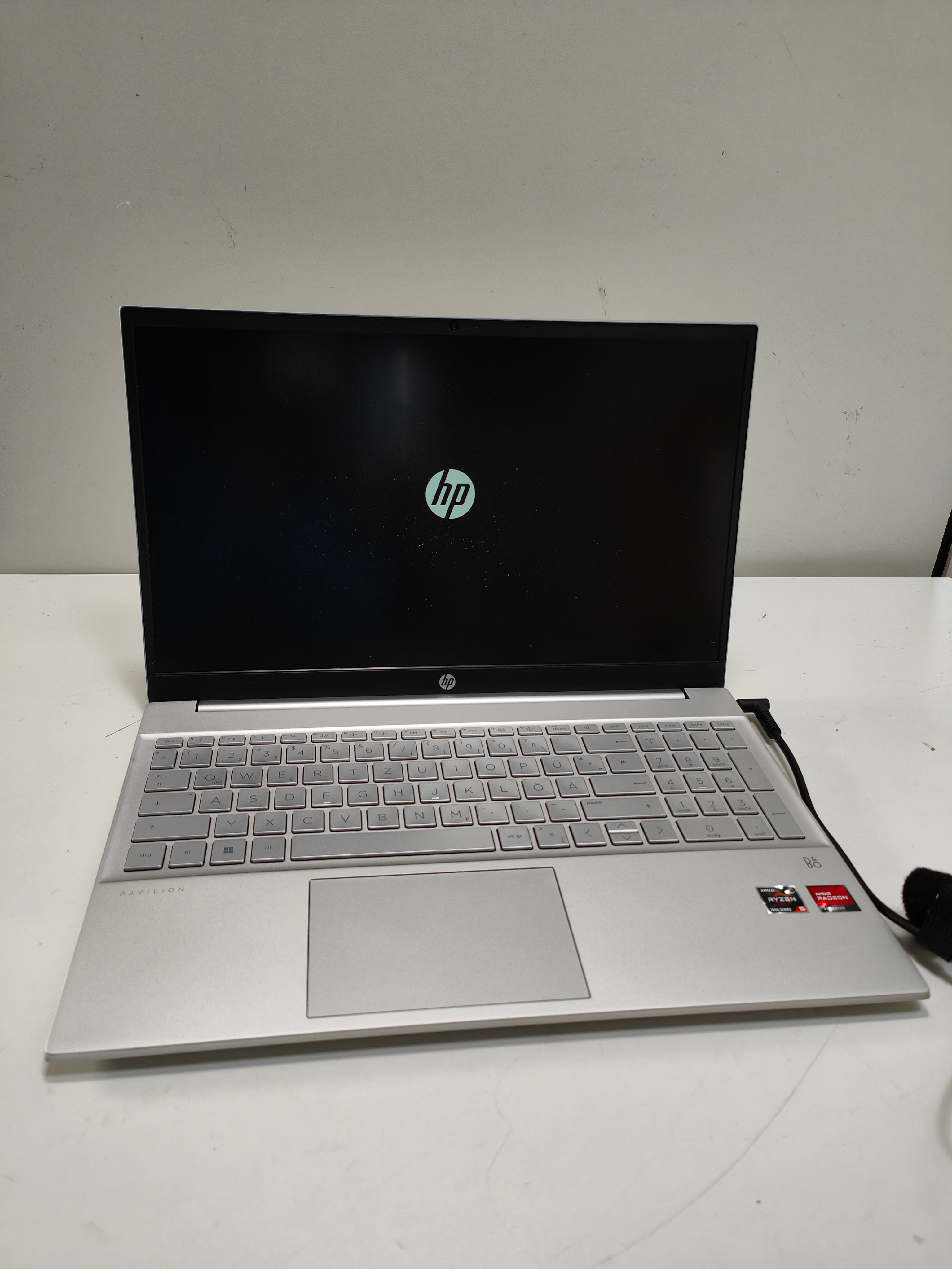 HP Pavilion 15-eh3056ng QWERTZ (DE)