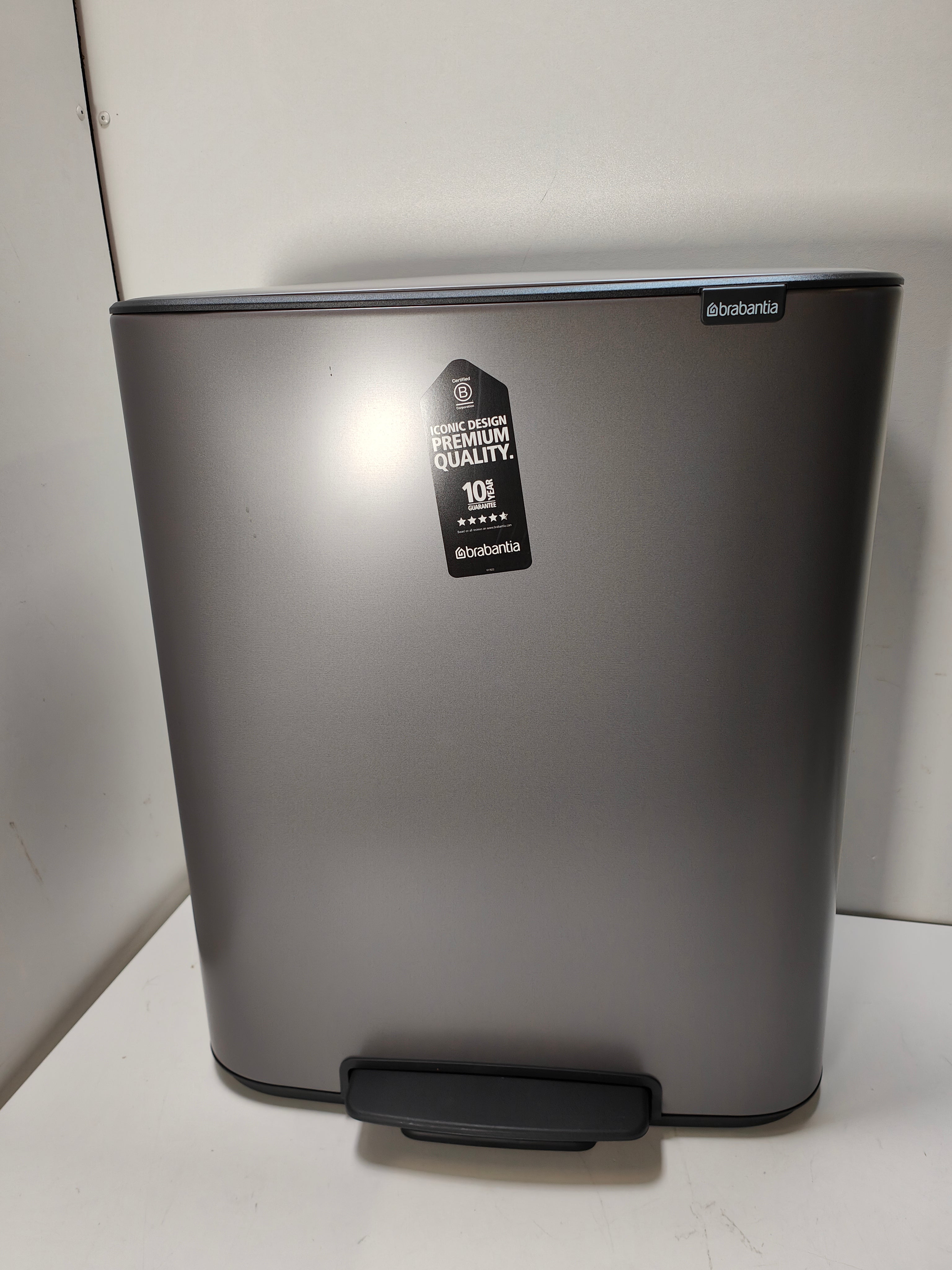 Brabantia Bo Poubelle à pédale 60 litres Platine