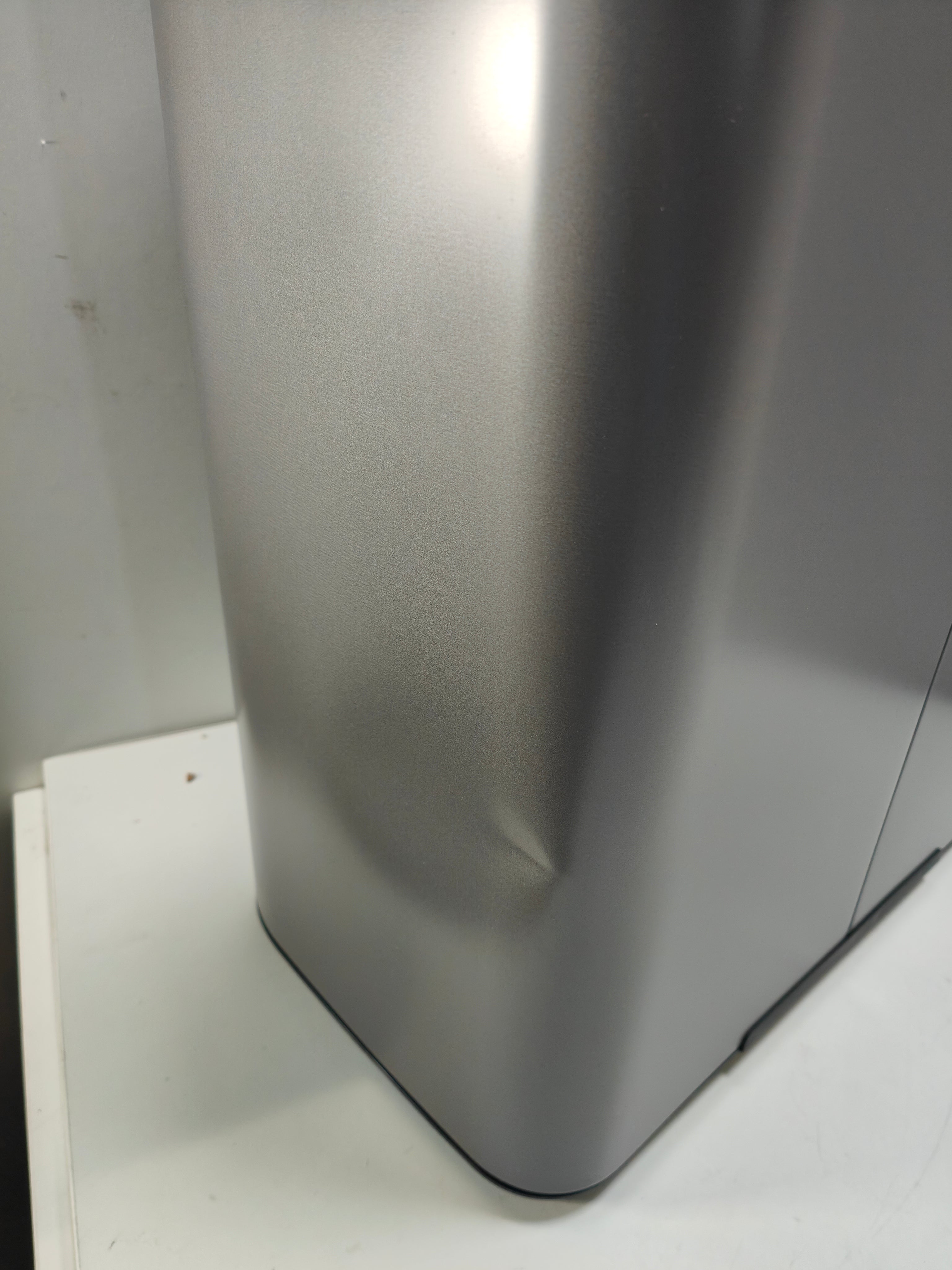 Brabantia Bo Poubelle à pédale 60 litres Platine