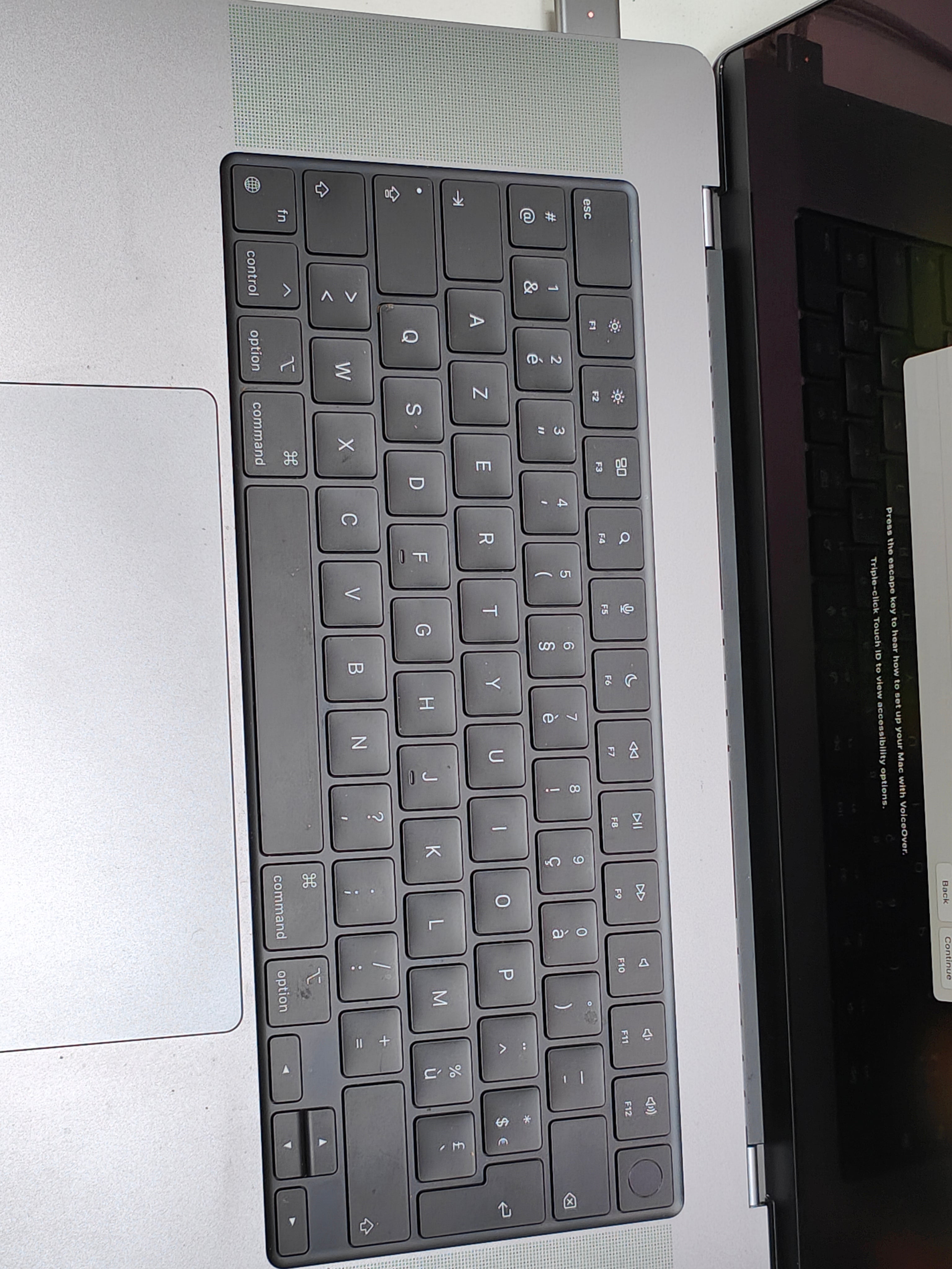 Apple MacBook Pro 16" 2023 M2 Pro (12/19) 16/512 Gris sidéral QWERTY