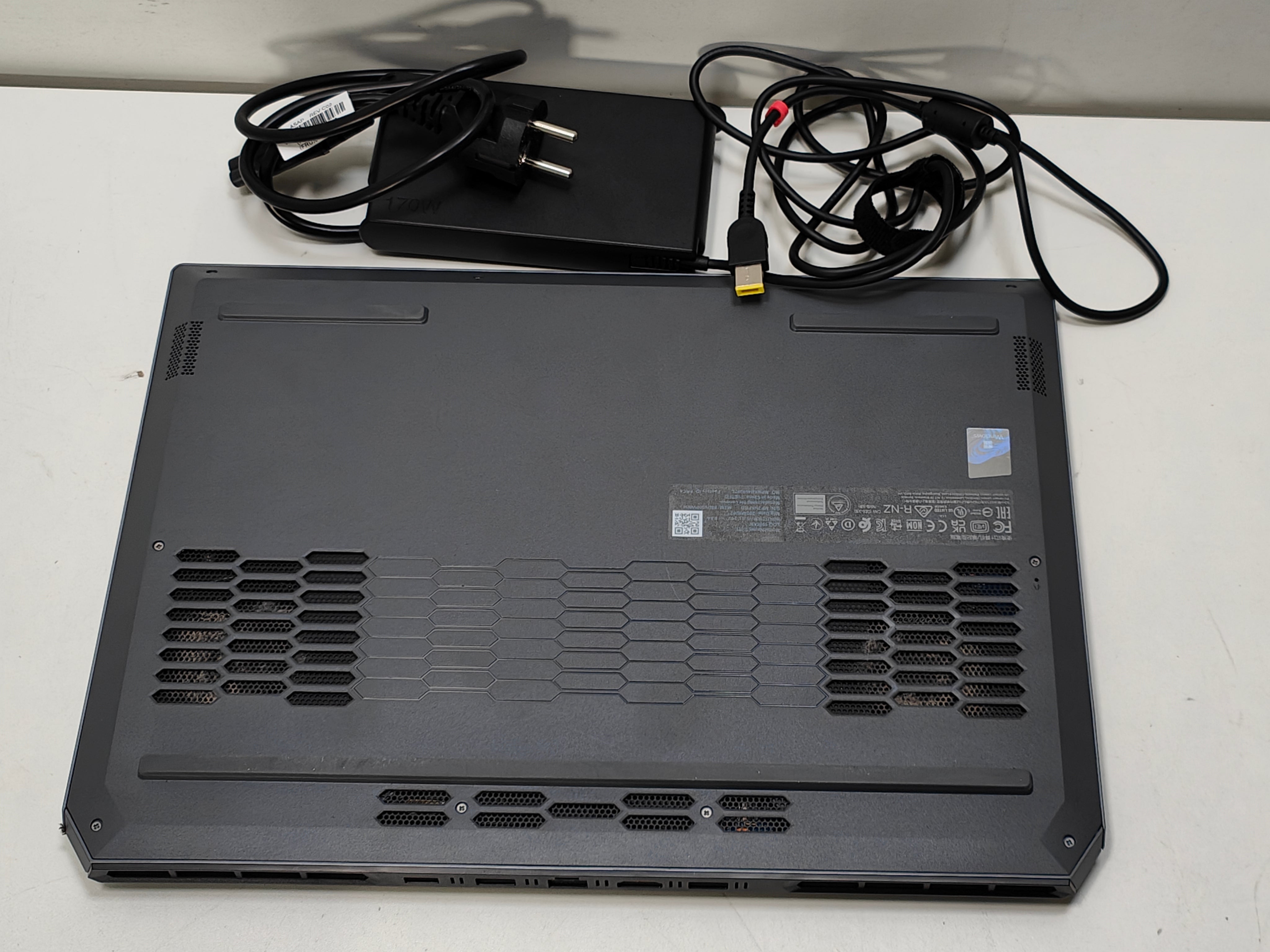 Lenovo LOQ 15IRX9 83DV00PWMH AZERTY