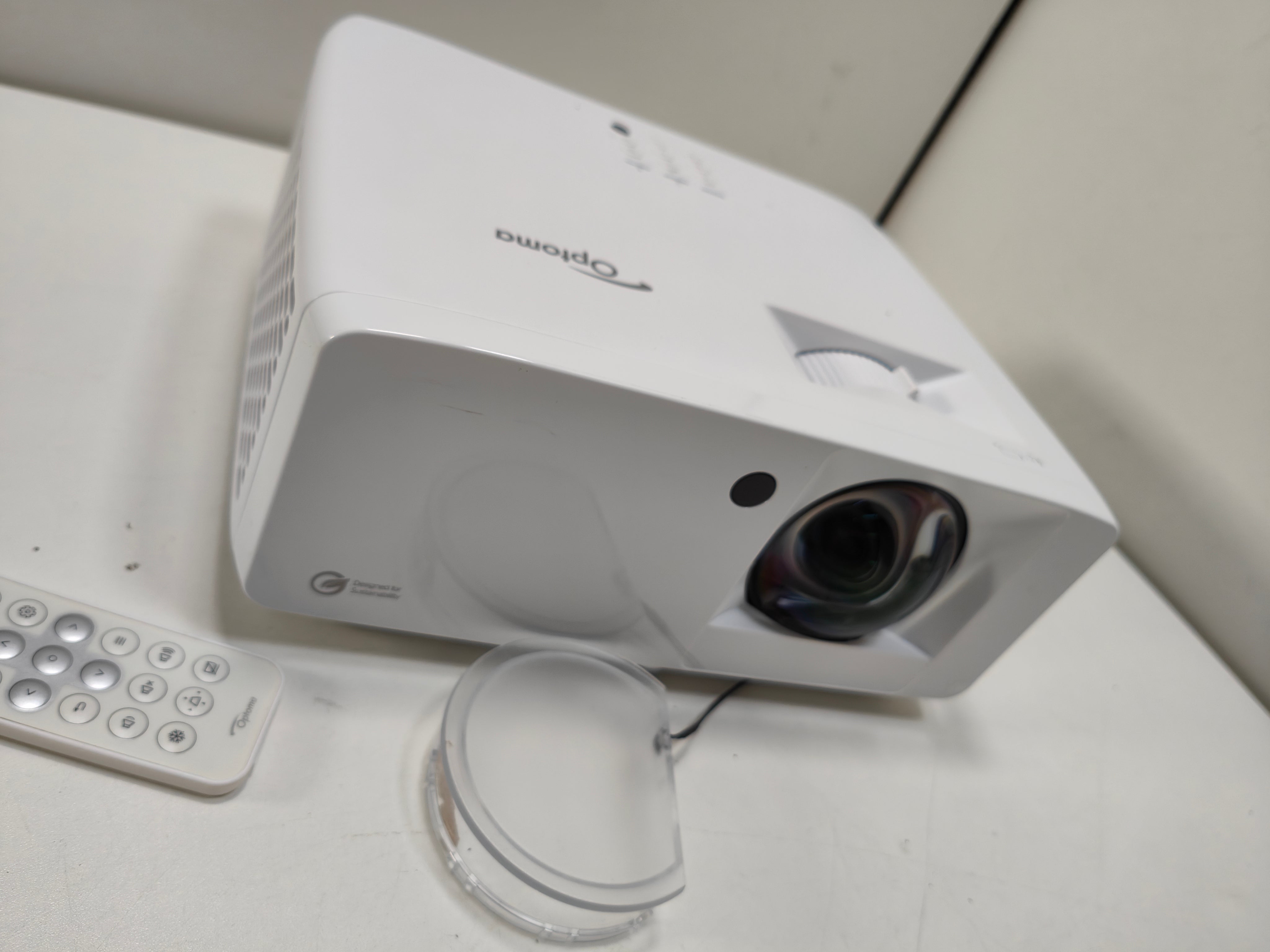 Optoma UHZ35ST