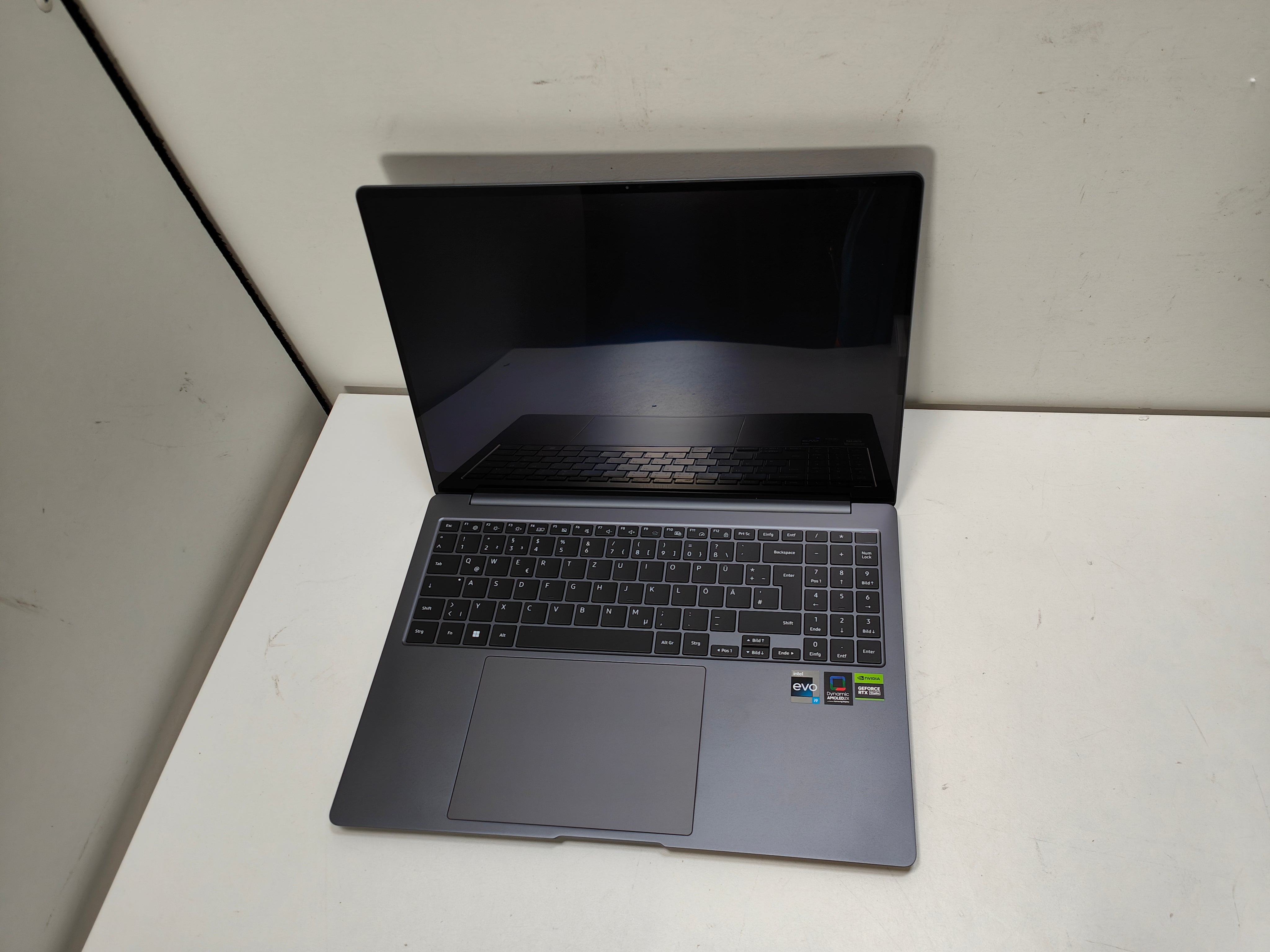 Samsung Galaxy Book3 Ultra NP960XFH-XA4DE QWERTZ (DE)