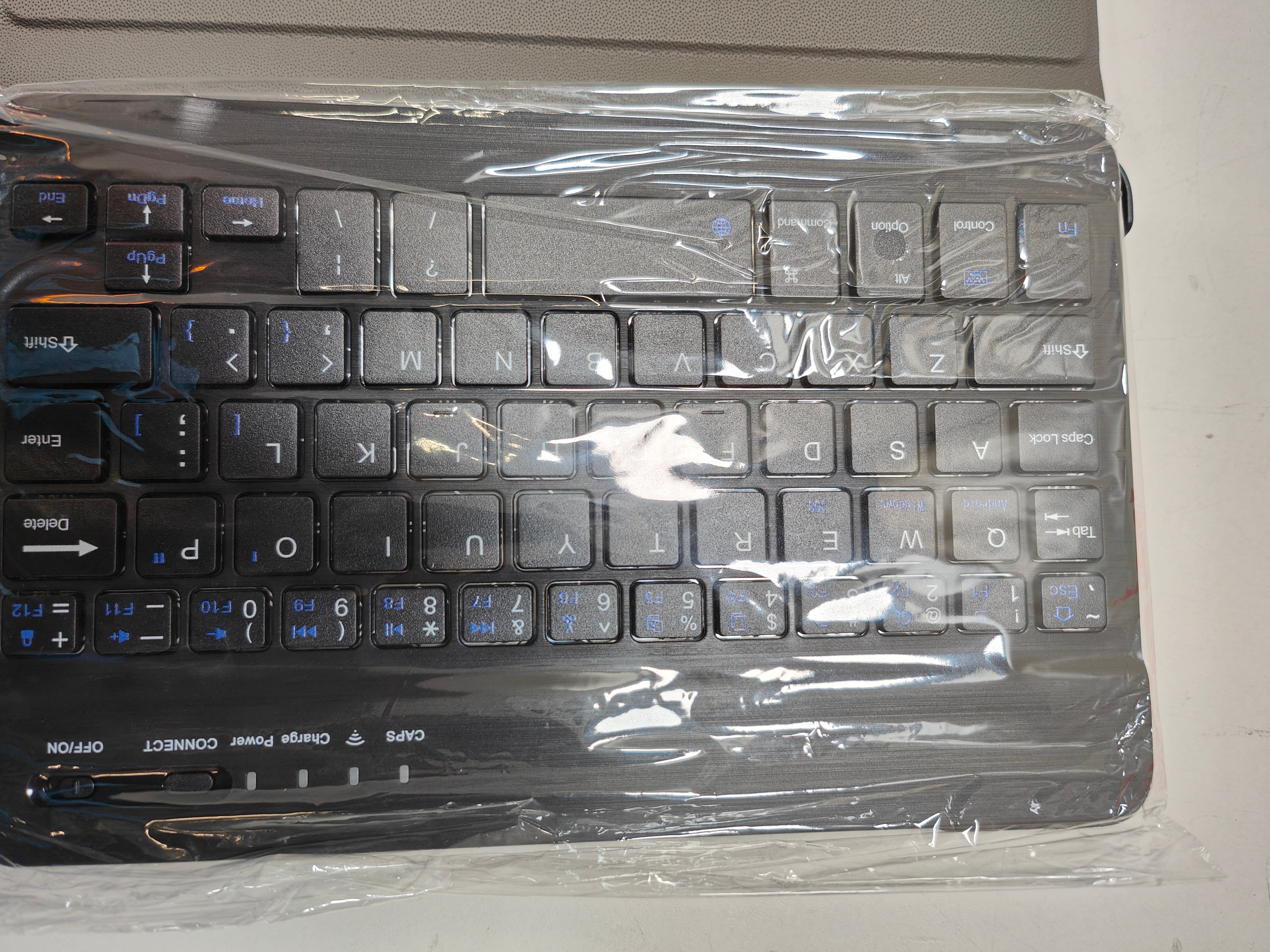 Just in case Samsung Galaxy Tab A9 - Premium Bluetooth Keyboard Cover Qwerty