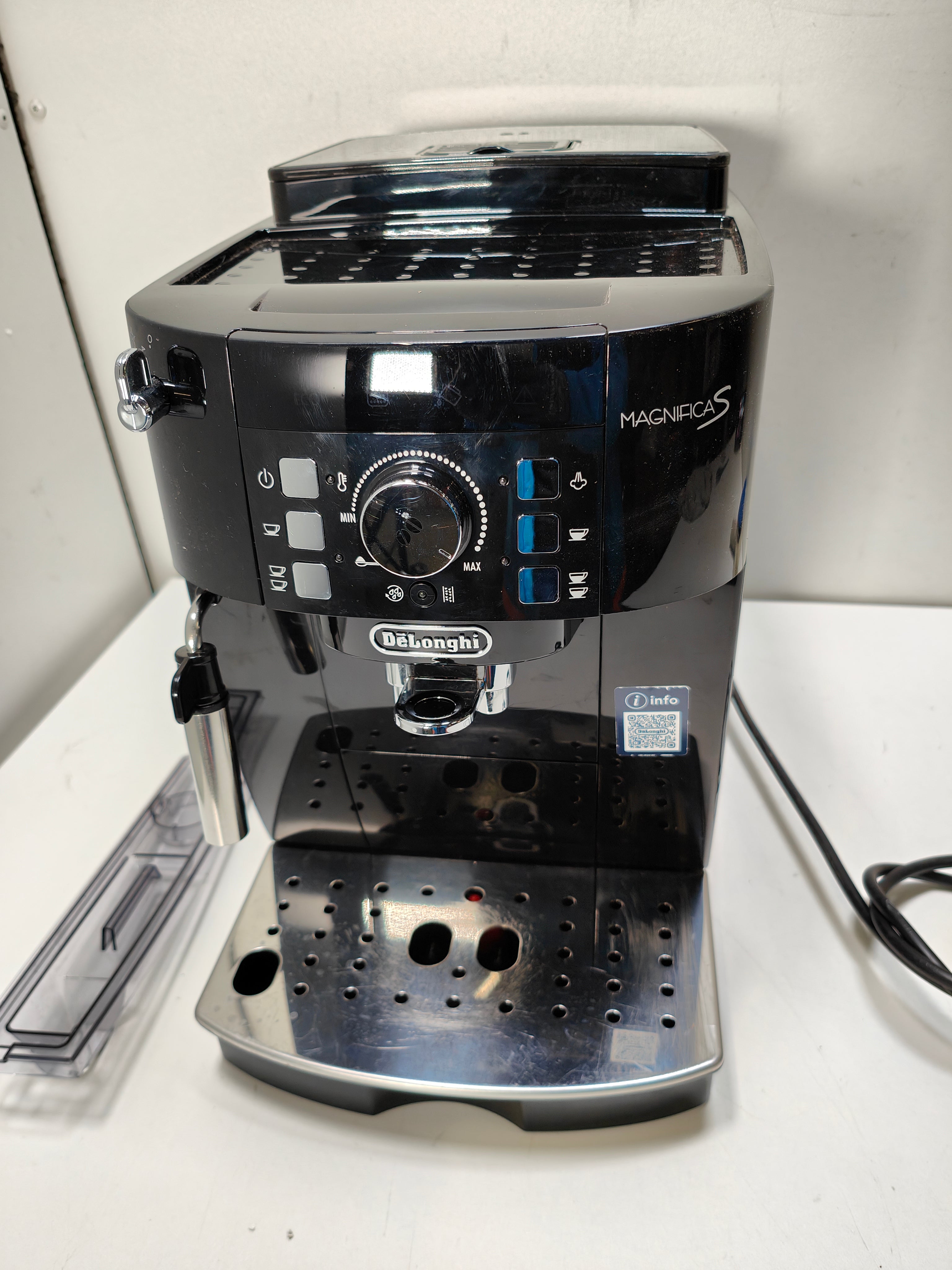 DeLonghi ECAM 21.117.B Magnifica S