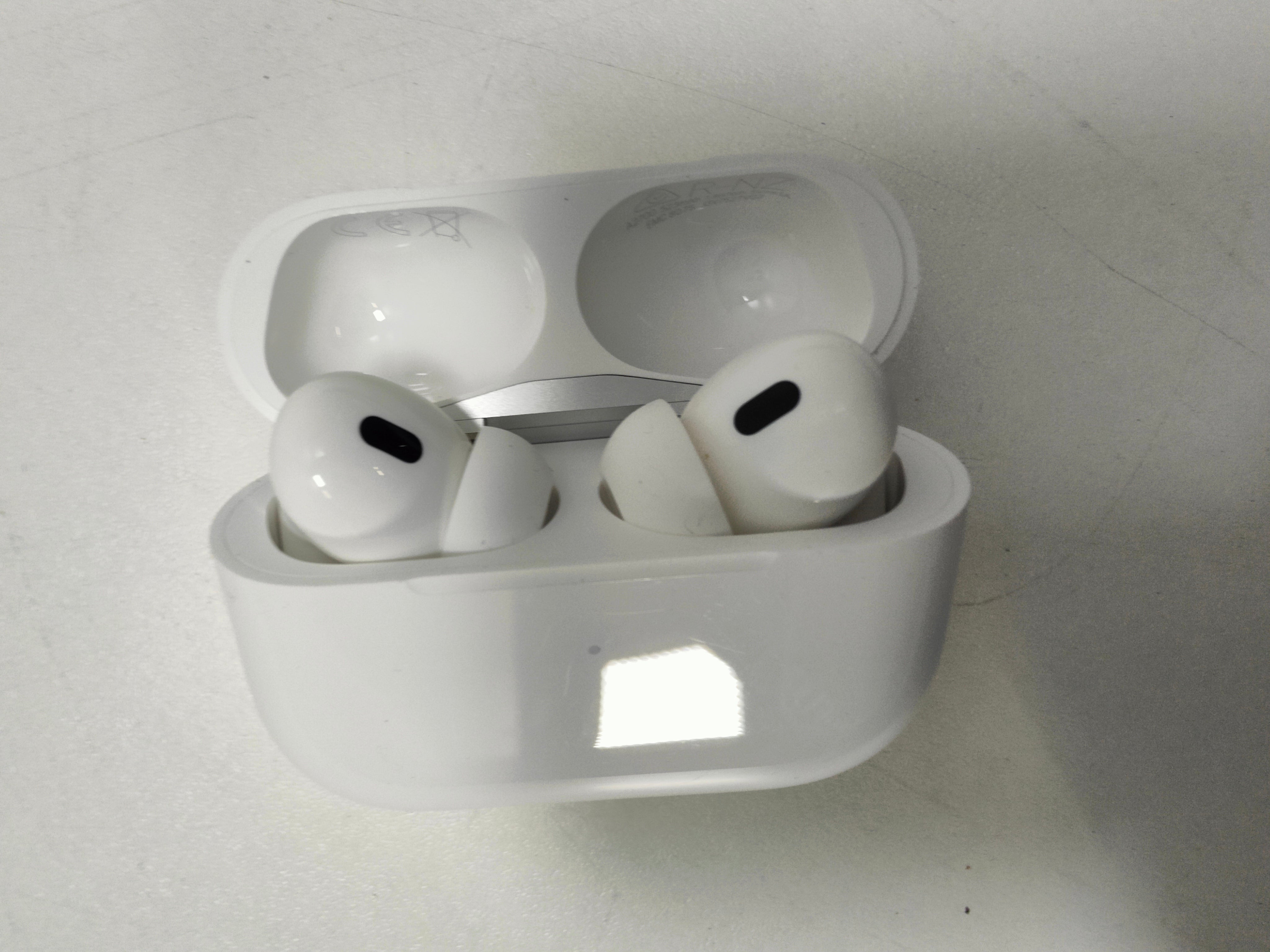 Apple AirPods Pro 2