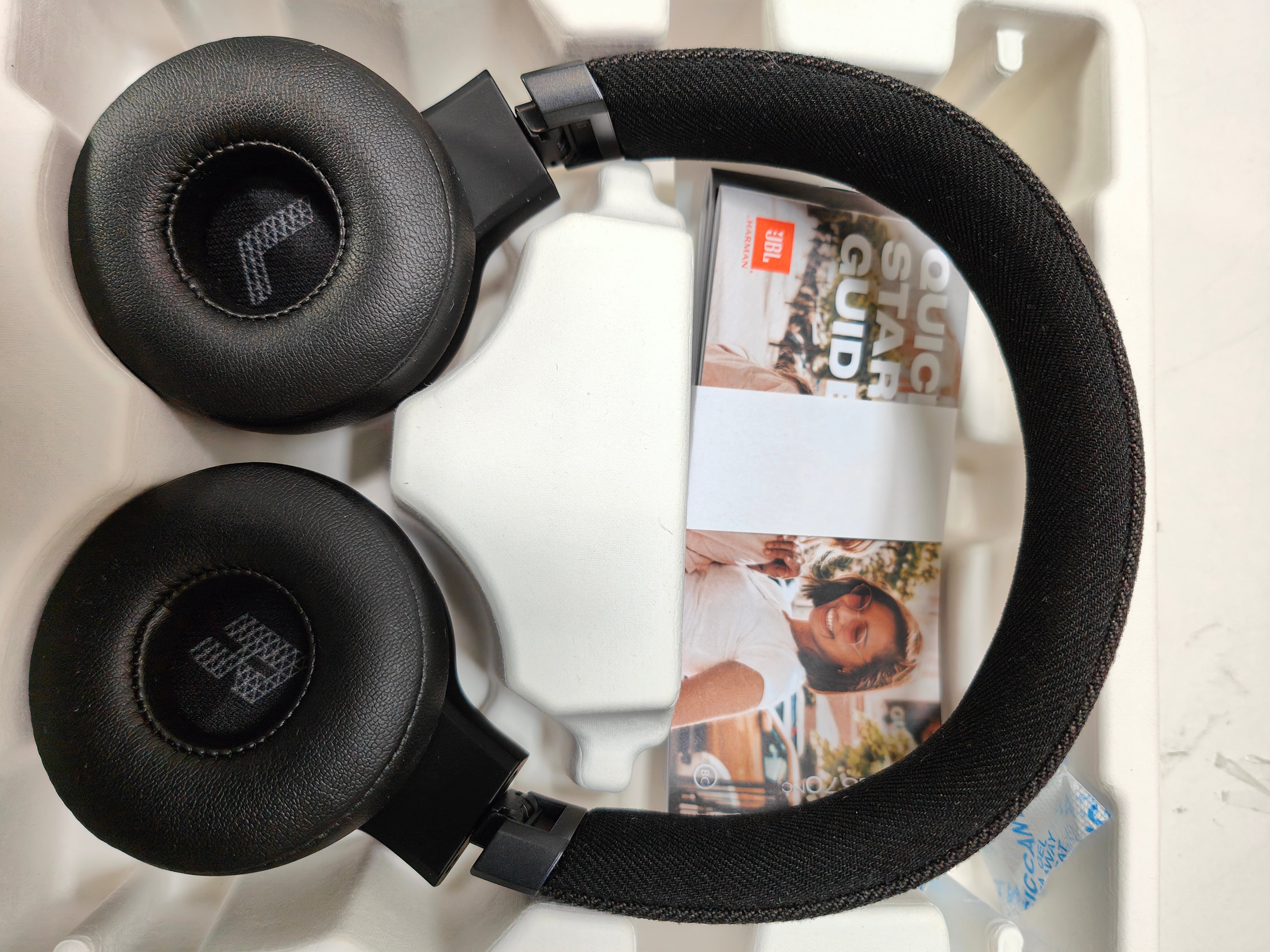 JBL Live 670NC Zwart