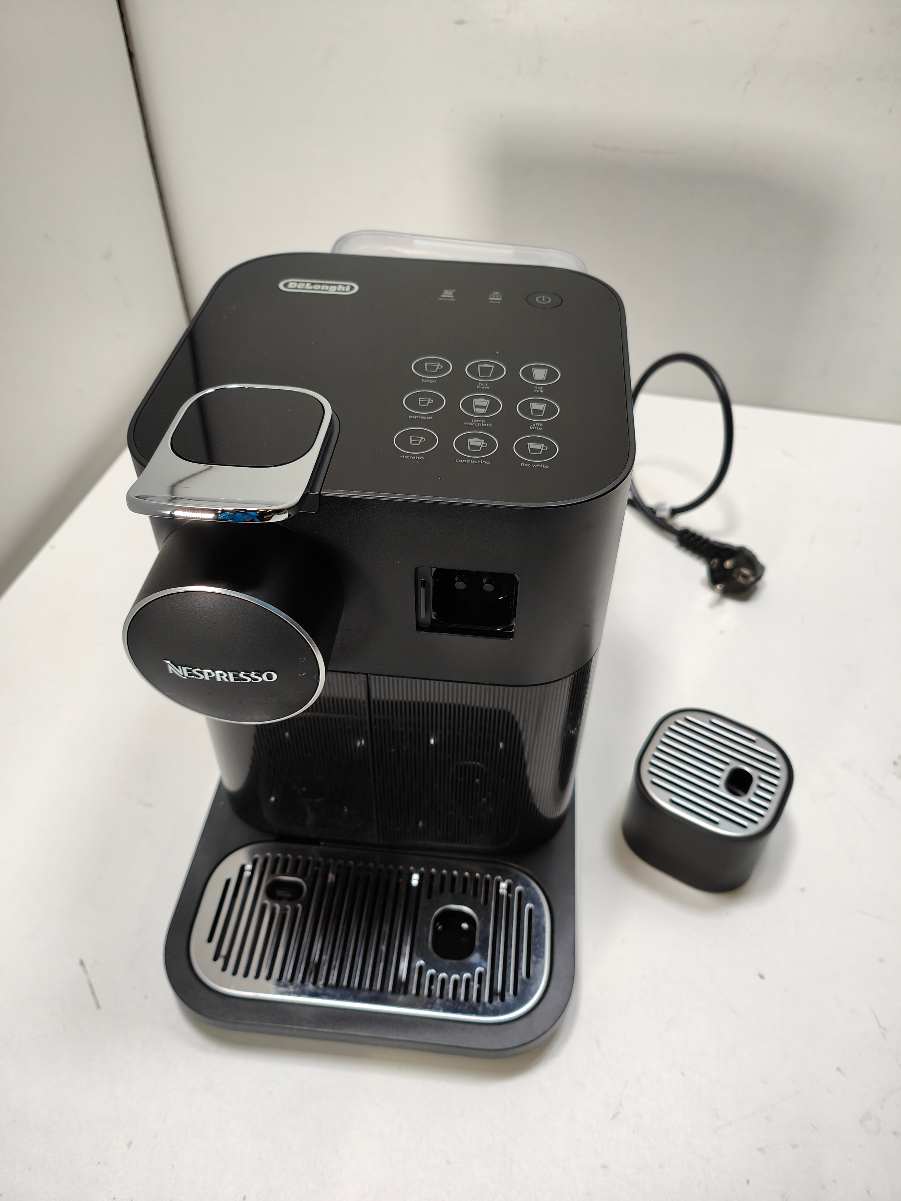 DeLonghi Nespresso Gran Lattissima EN640.B Schwarz
