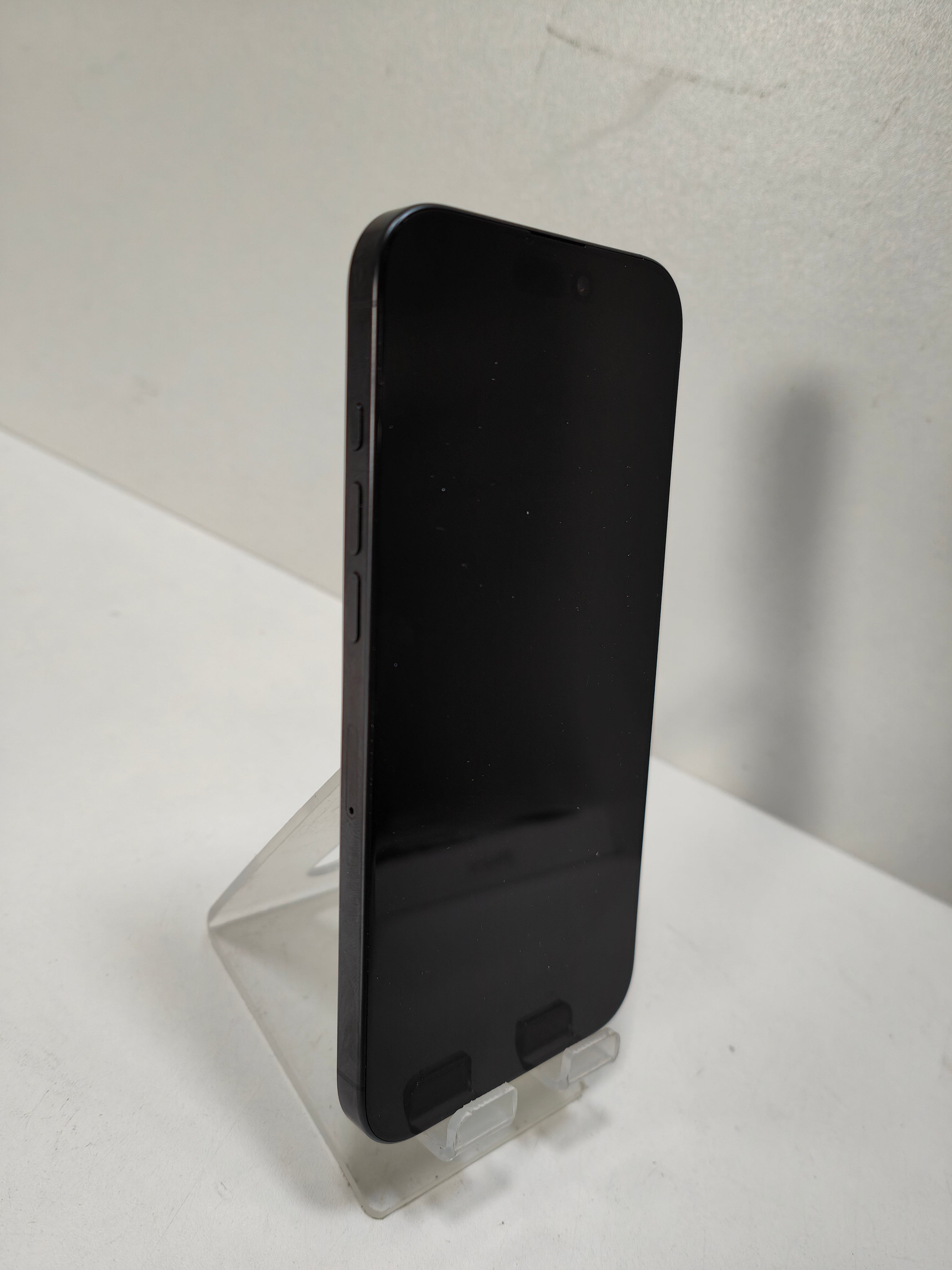 Apple iPhone 16 Pro Max 256GB Schwarz Titan